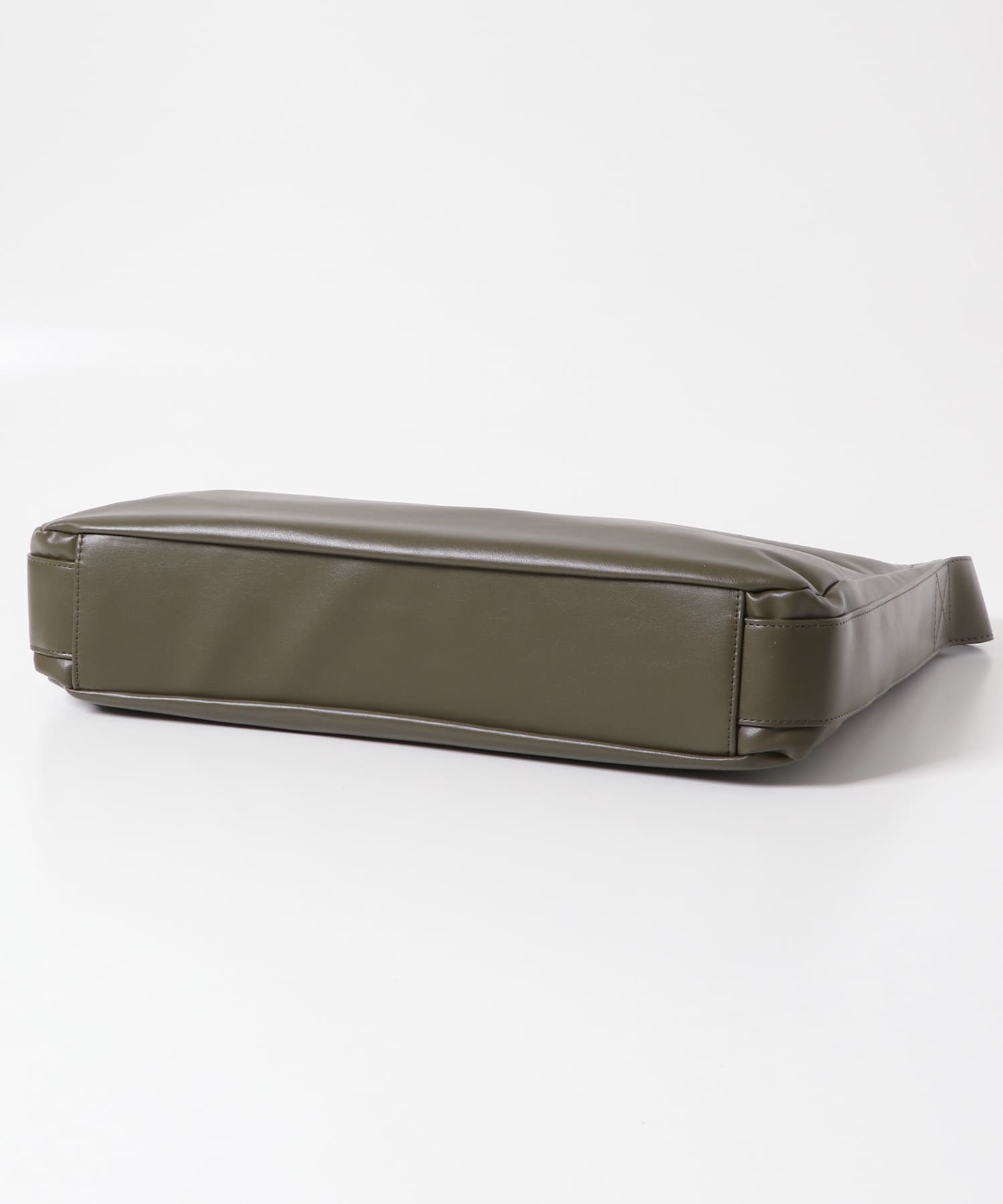 フェイクレザーベルテッドショルダー KHAKI one