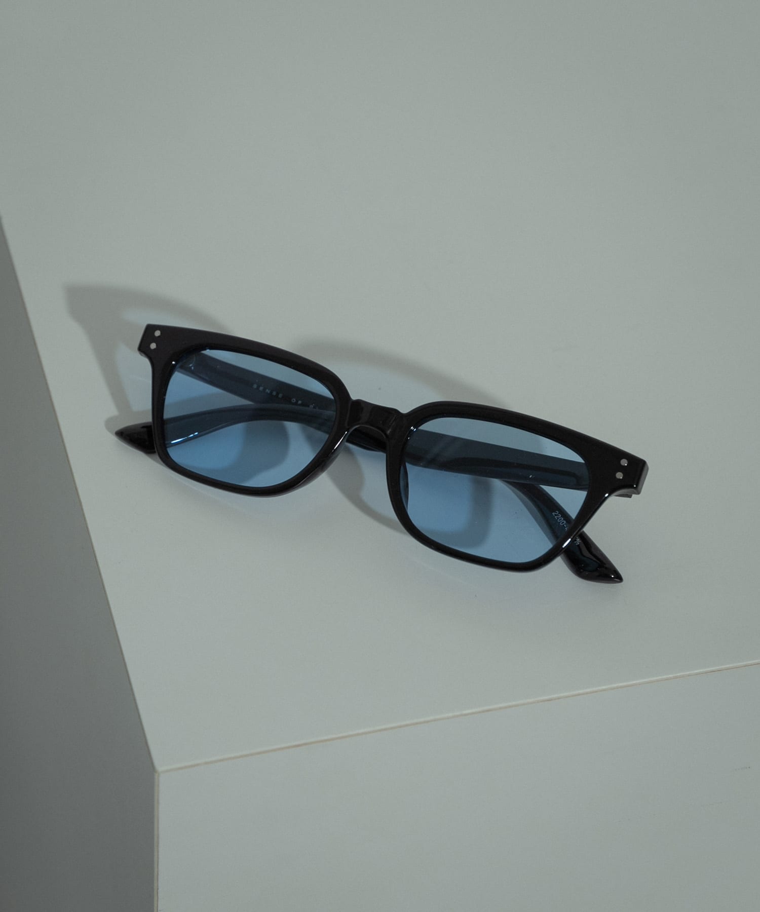 BLK×L.BLU