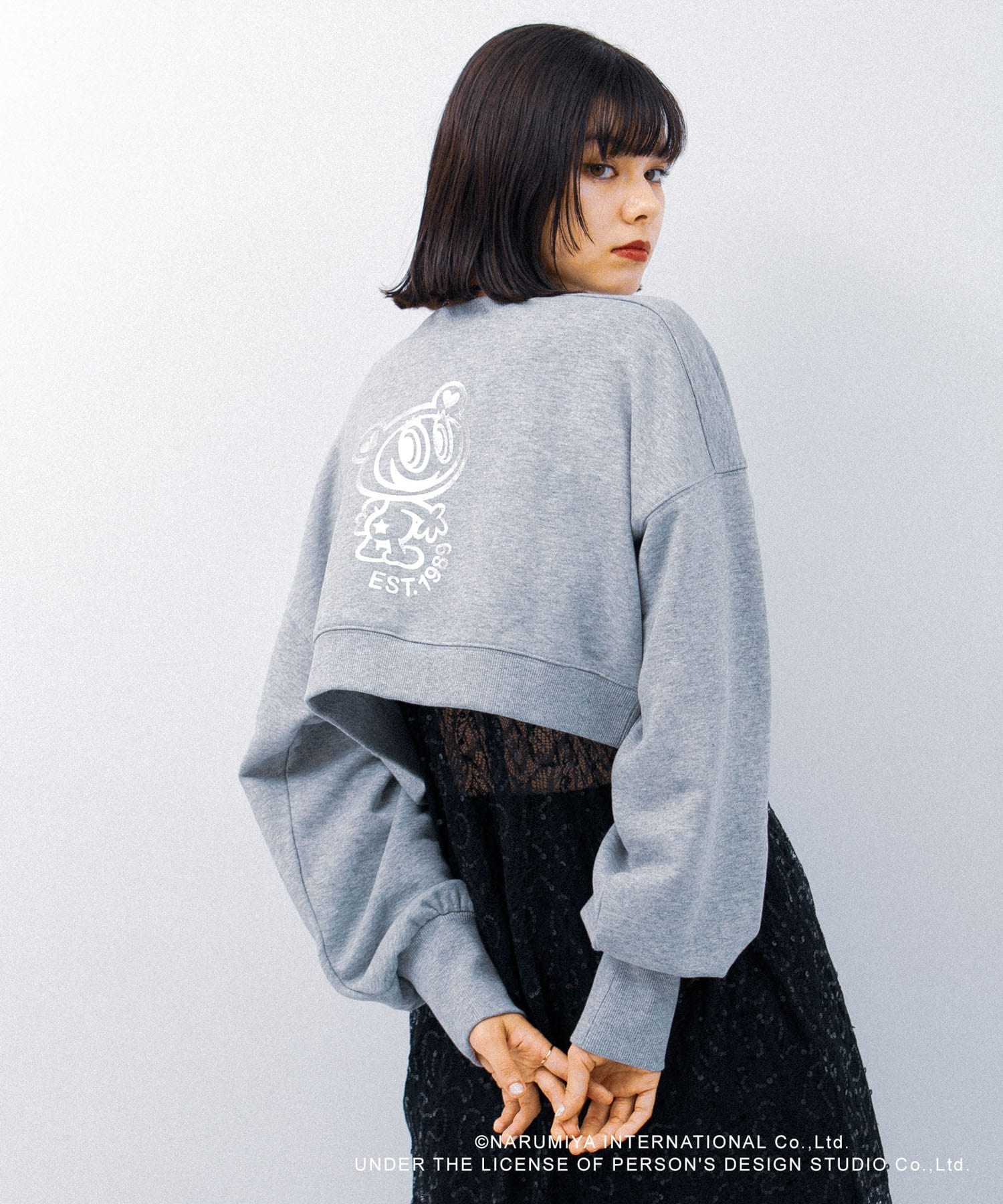 GRAY