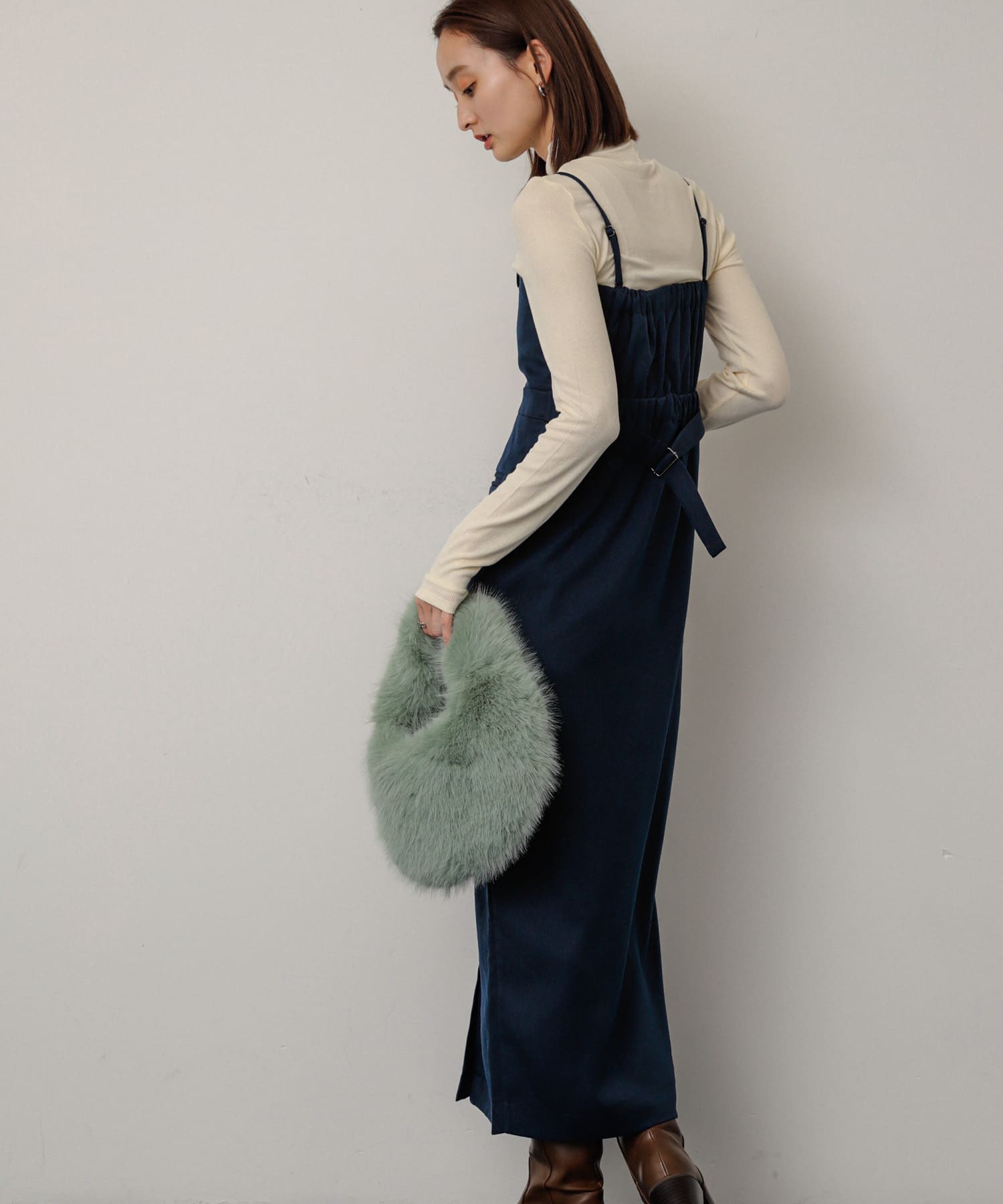 身長：169cm サイズ：one