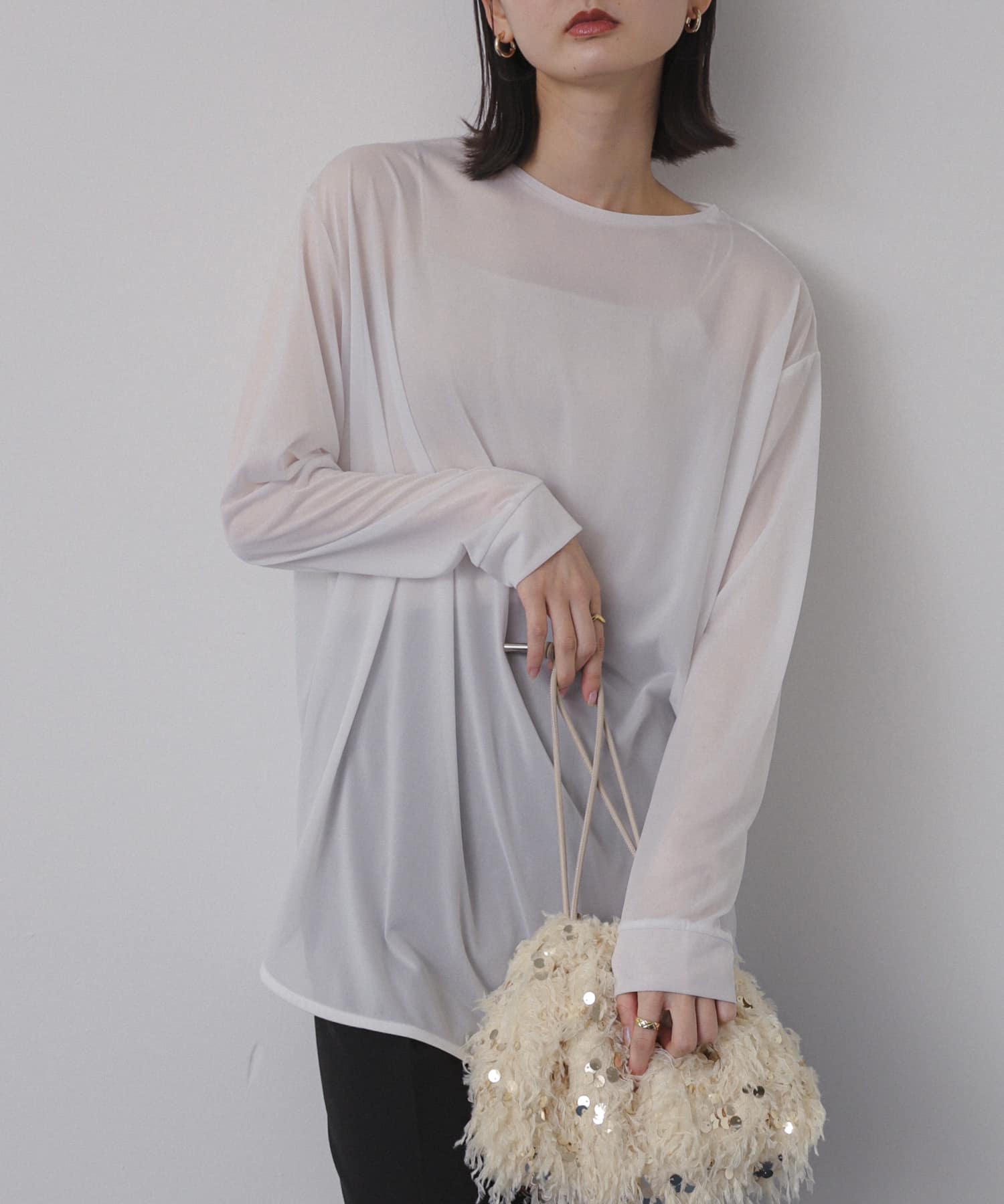OFF WHITE