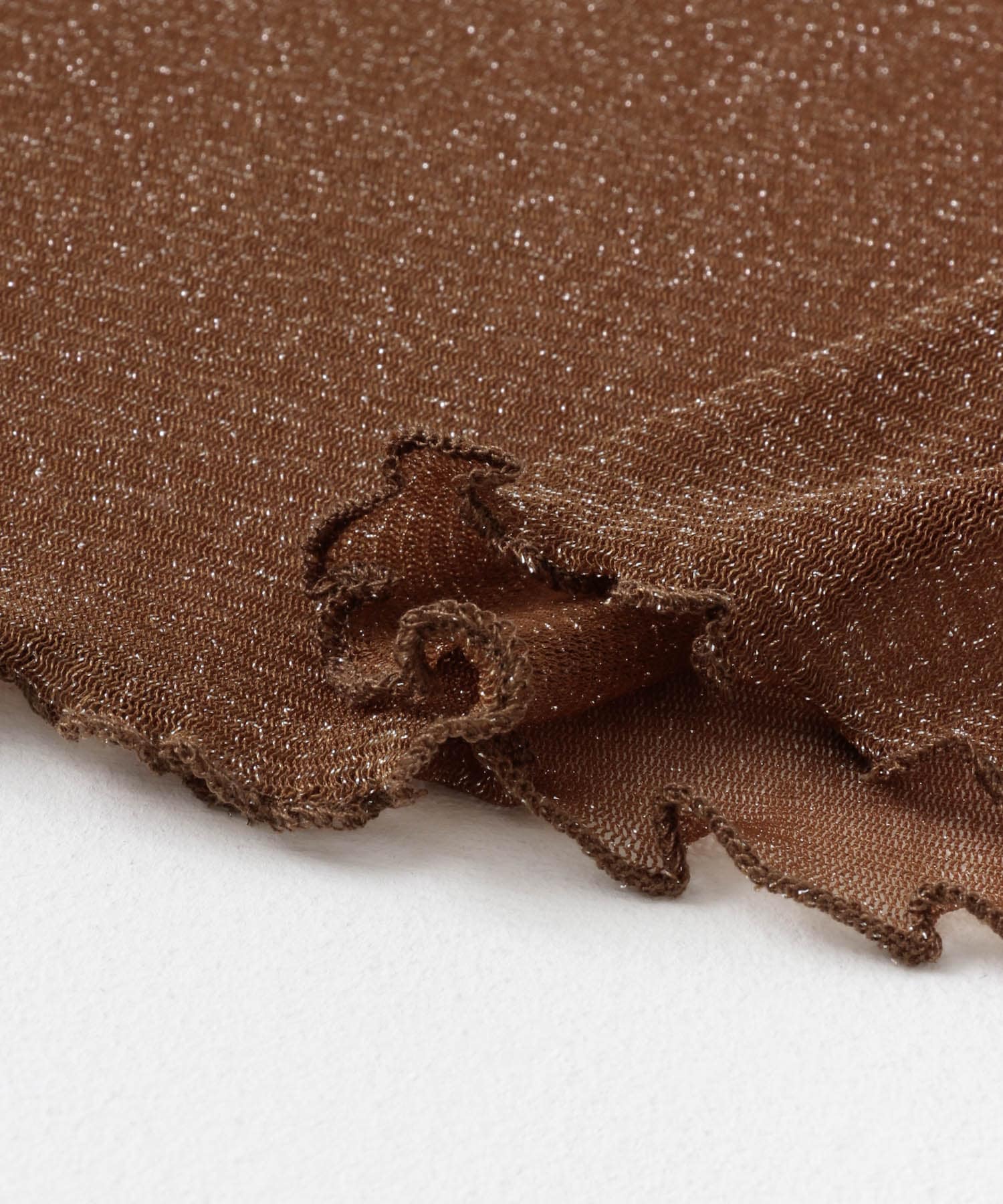 ラメシアーハイネックトップ L.BROWN one