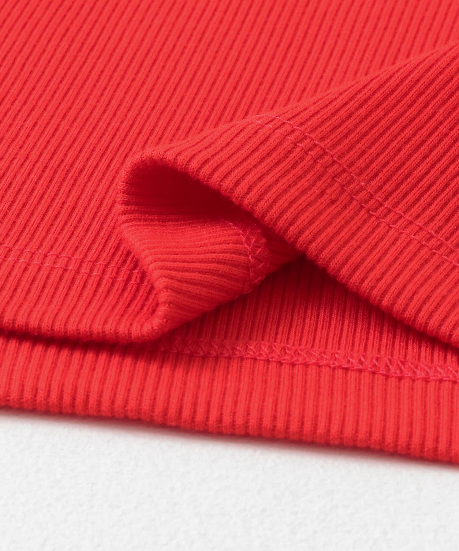 プレートツキバレエネックトップ RED one