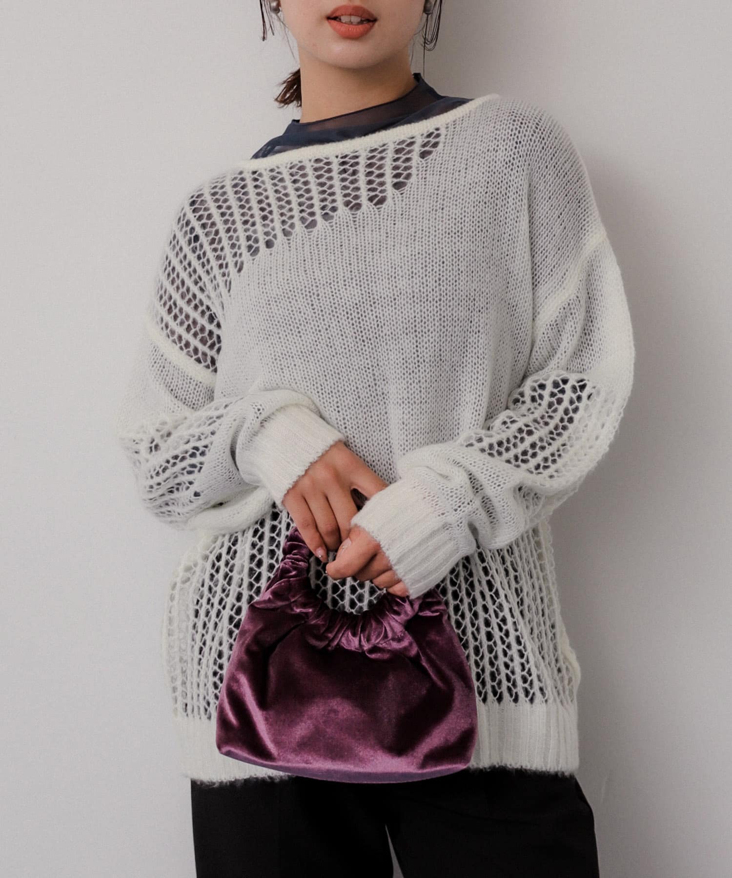 OFF WHITE
