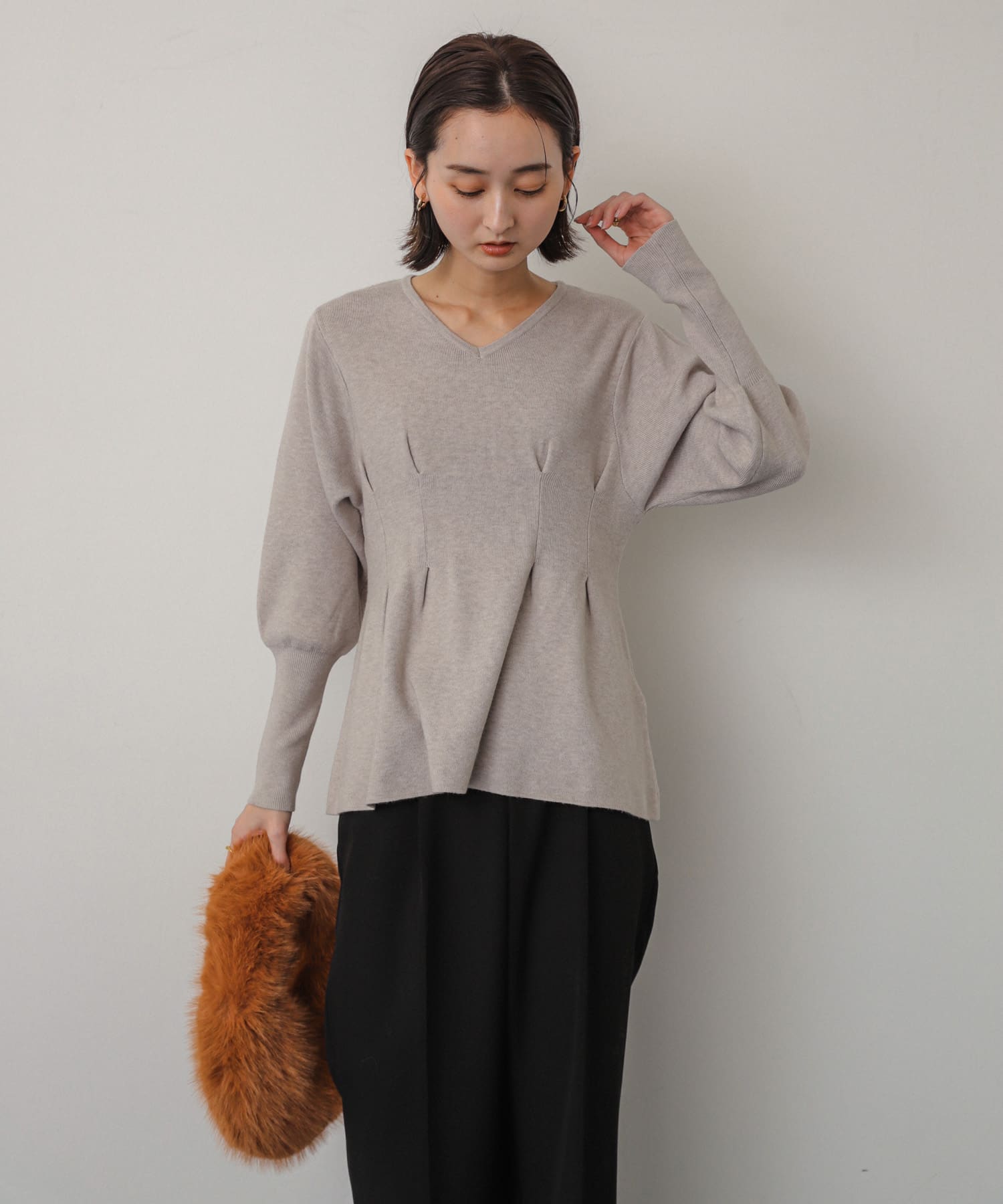GRAY