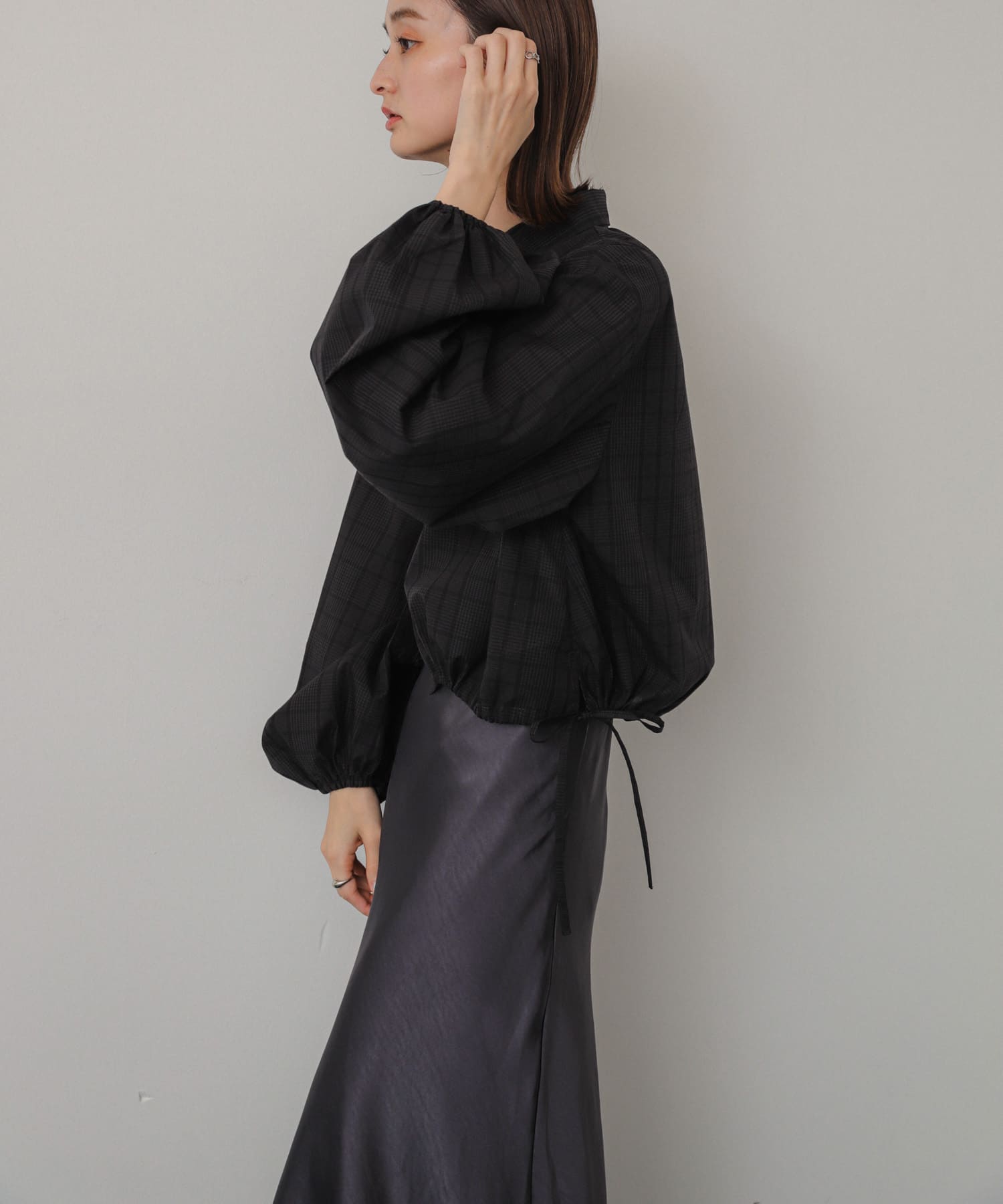 BLK×C.GRY
