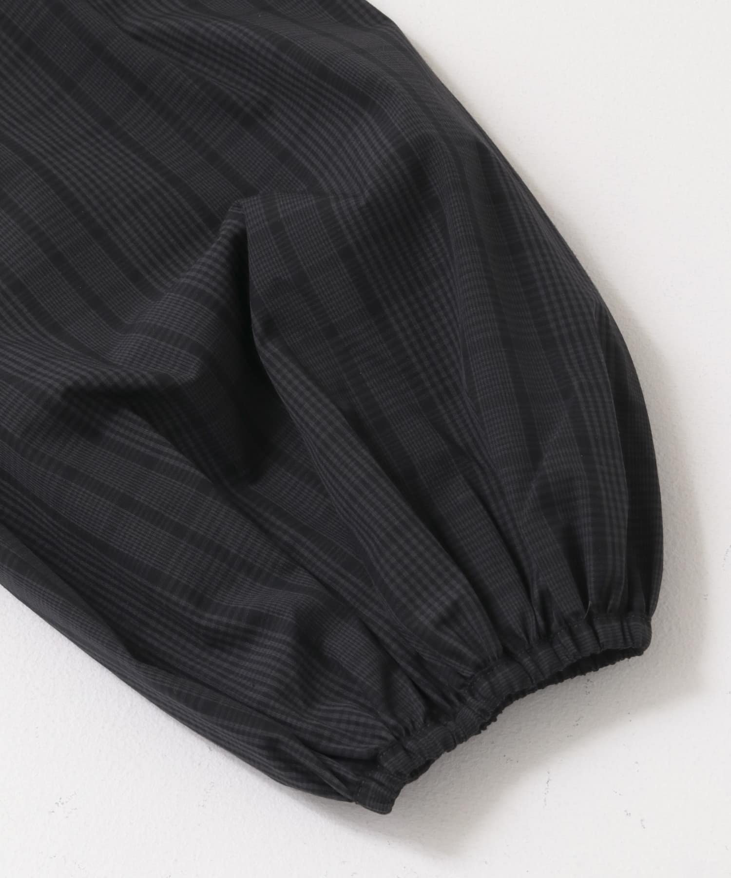 BLK×C.GRY