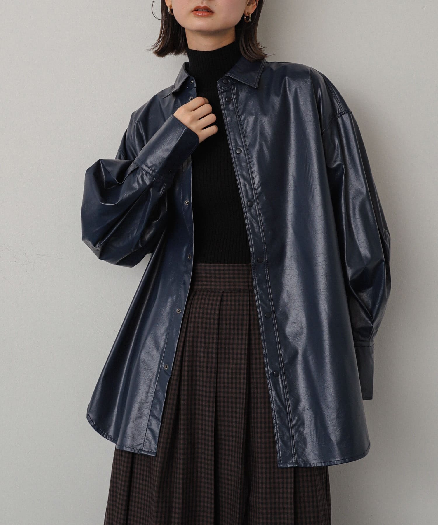 レザーライクルーズシャツ
