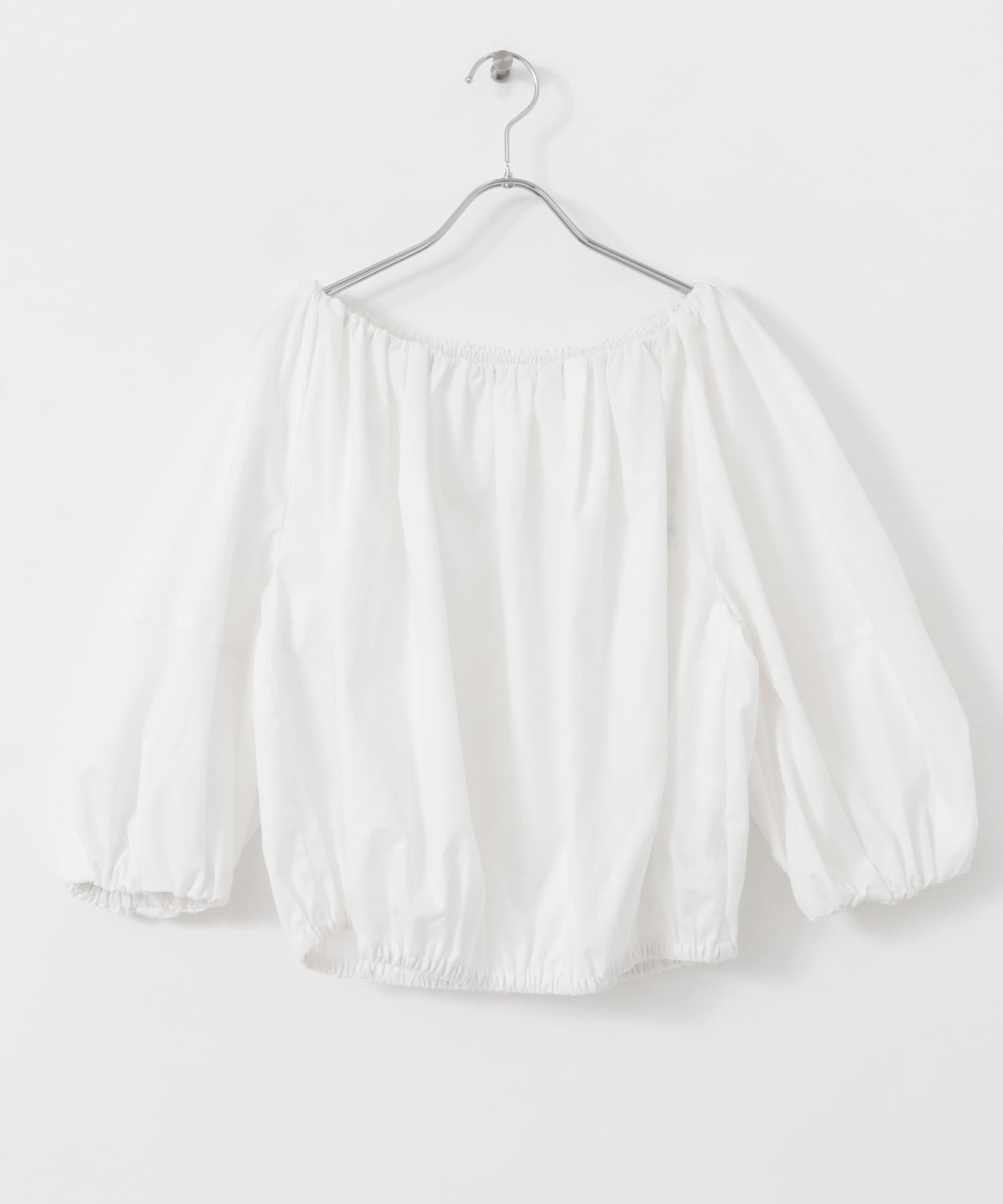 バルーンオフショルブラウス OFF WHITE one