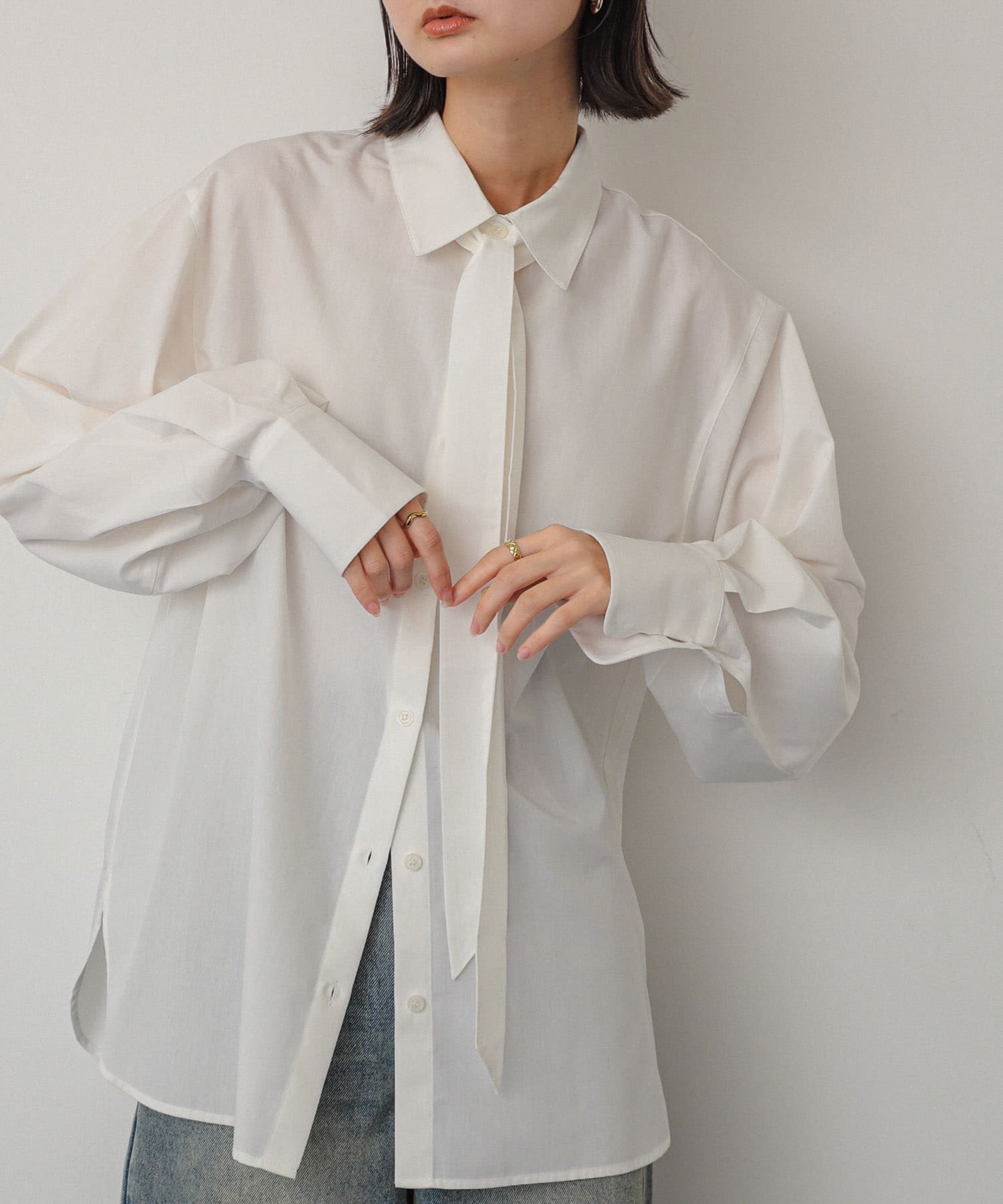 OFF WHITE