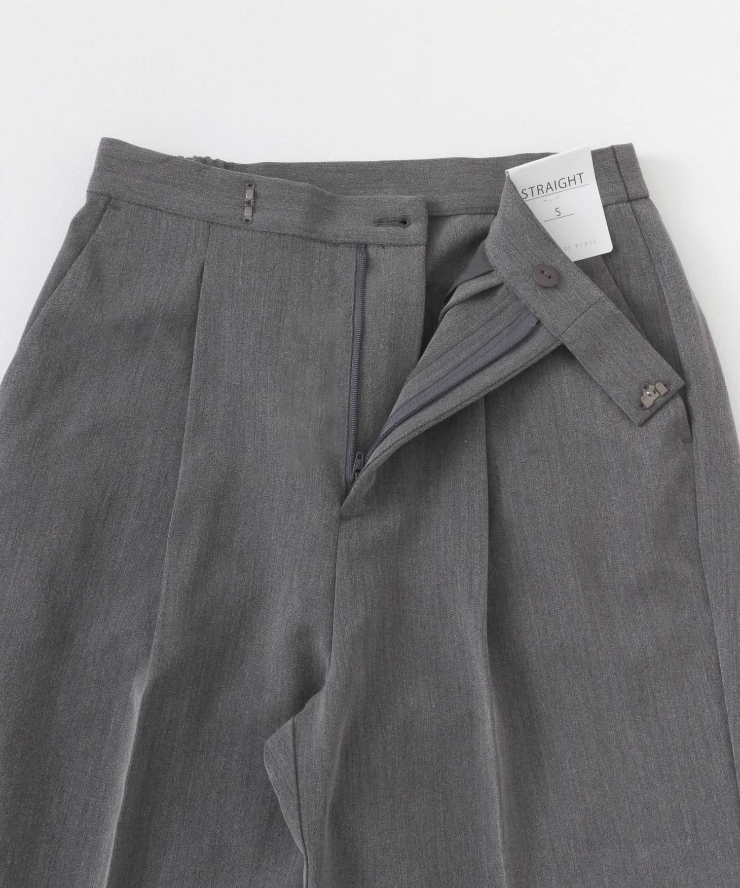 センタープレスストレートパンツ GRAY XS