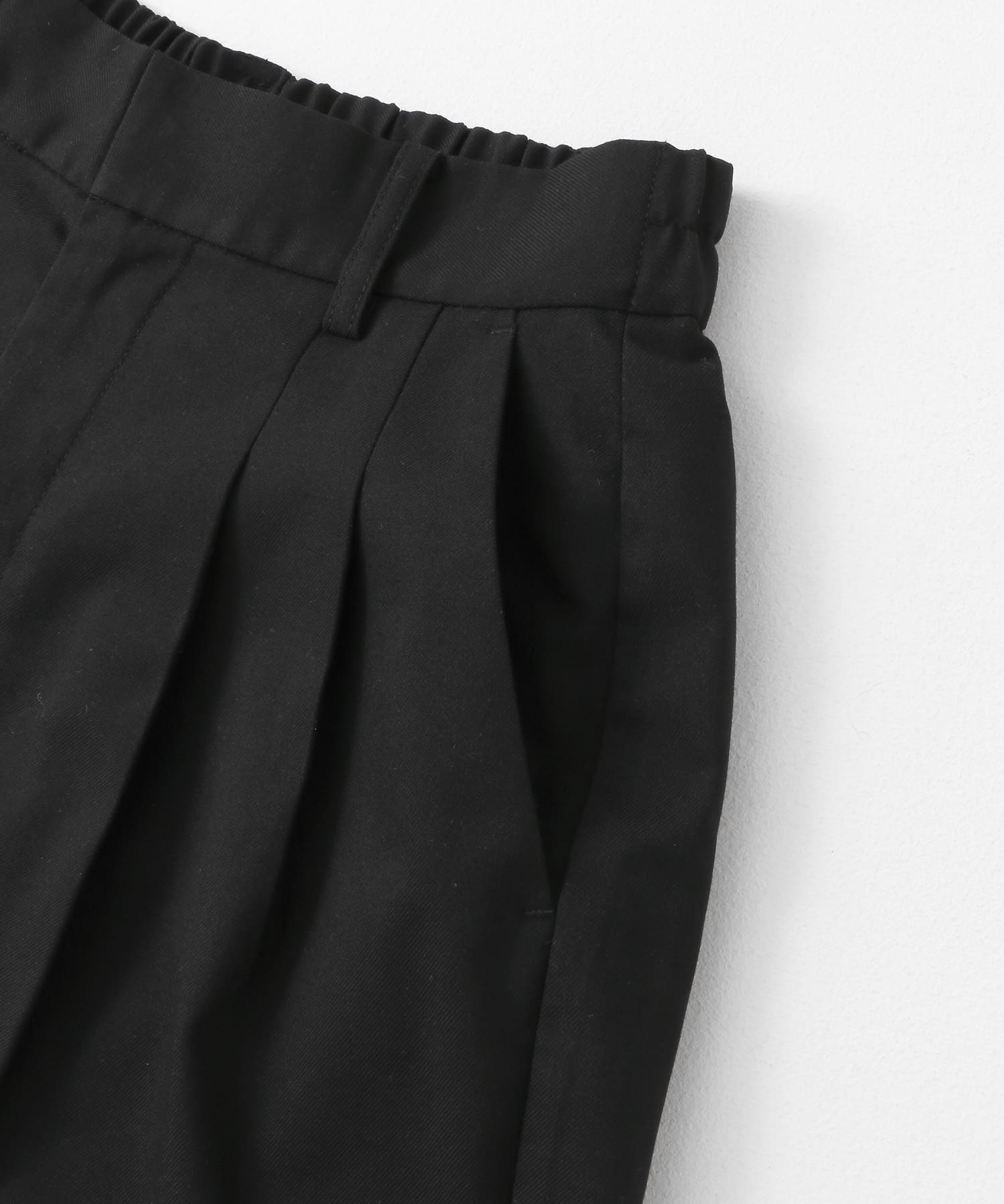 ダブルタックショートパンツ BLACK S