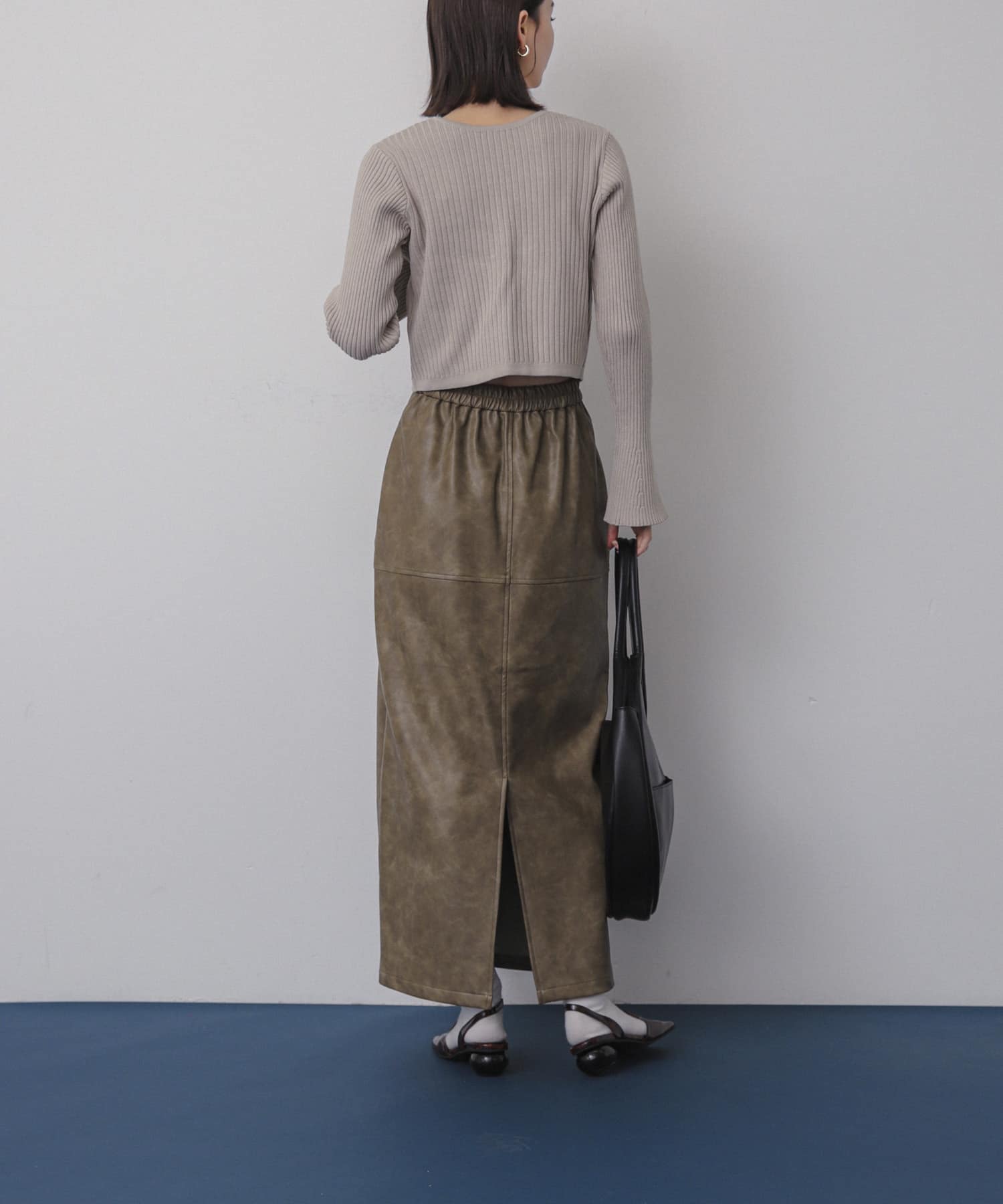 KHAKI