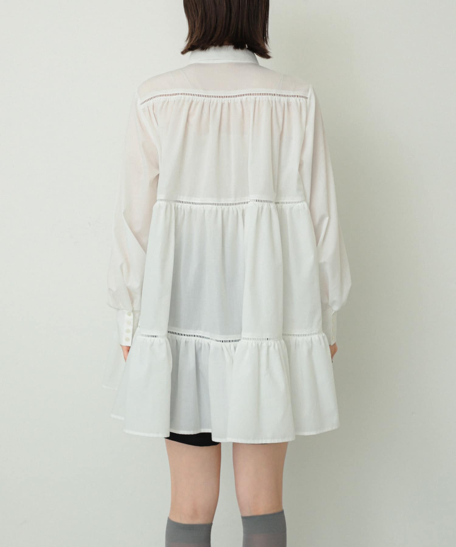 OFF WHITE
