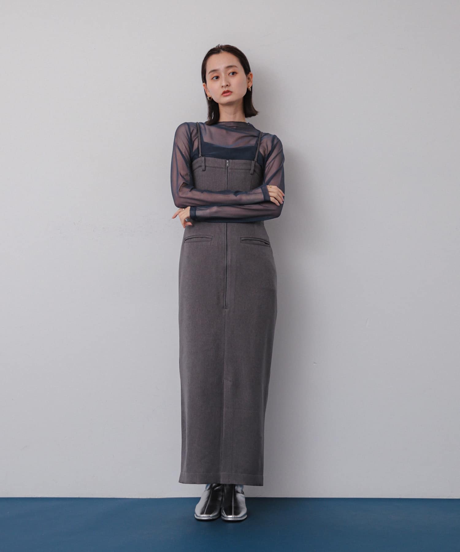 ストラップツキベアワンピース(COMPACT GRAY): ワンピース｜URBAN