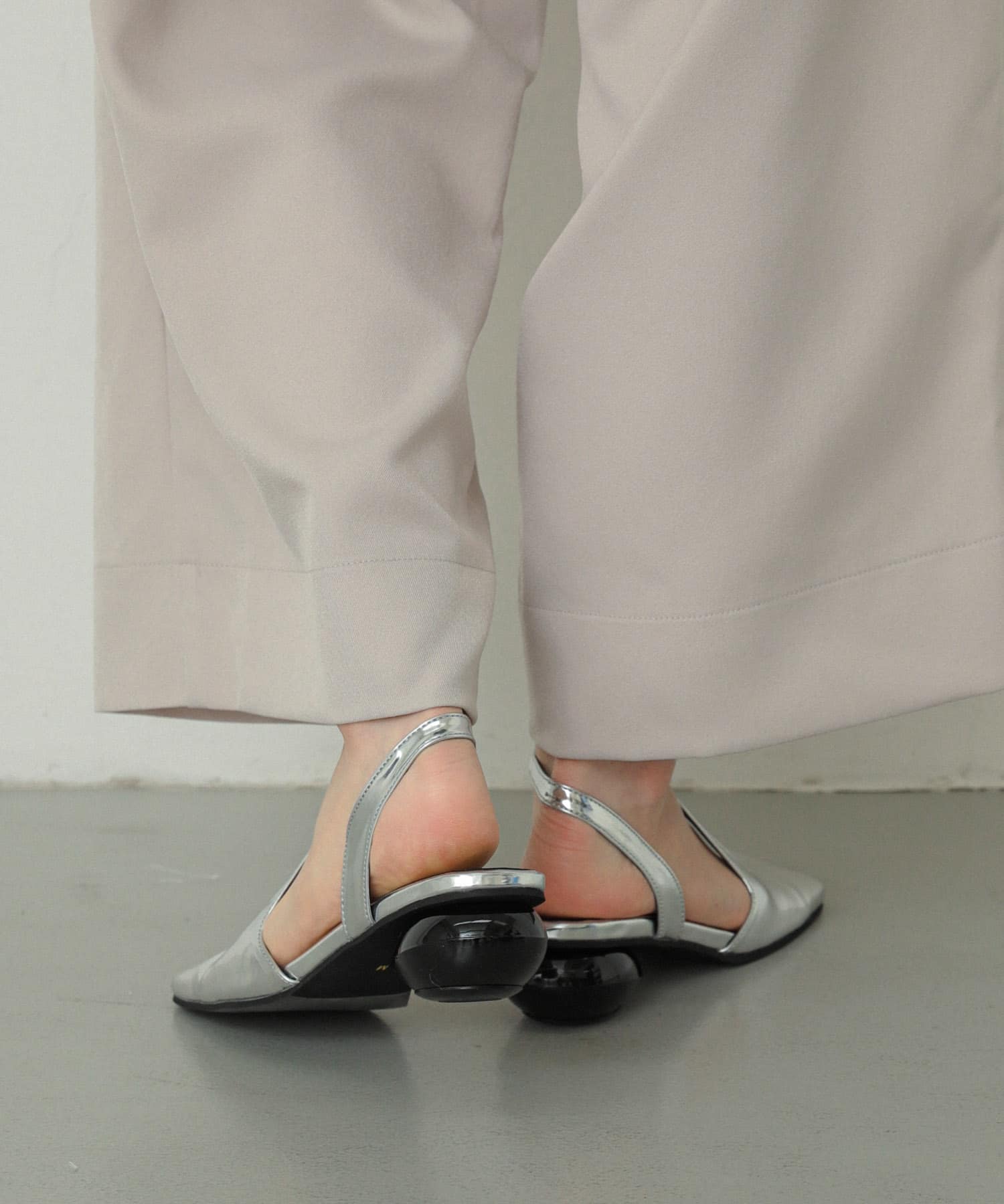 ワイドスクエアシューズ SILVER L