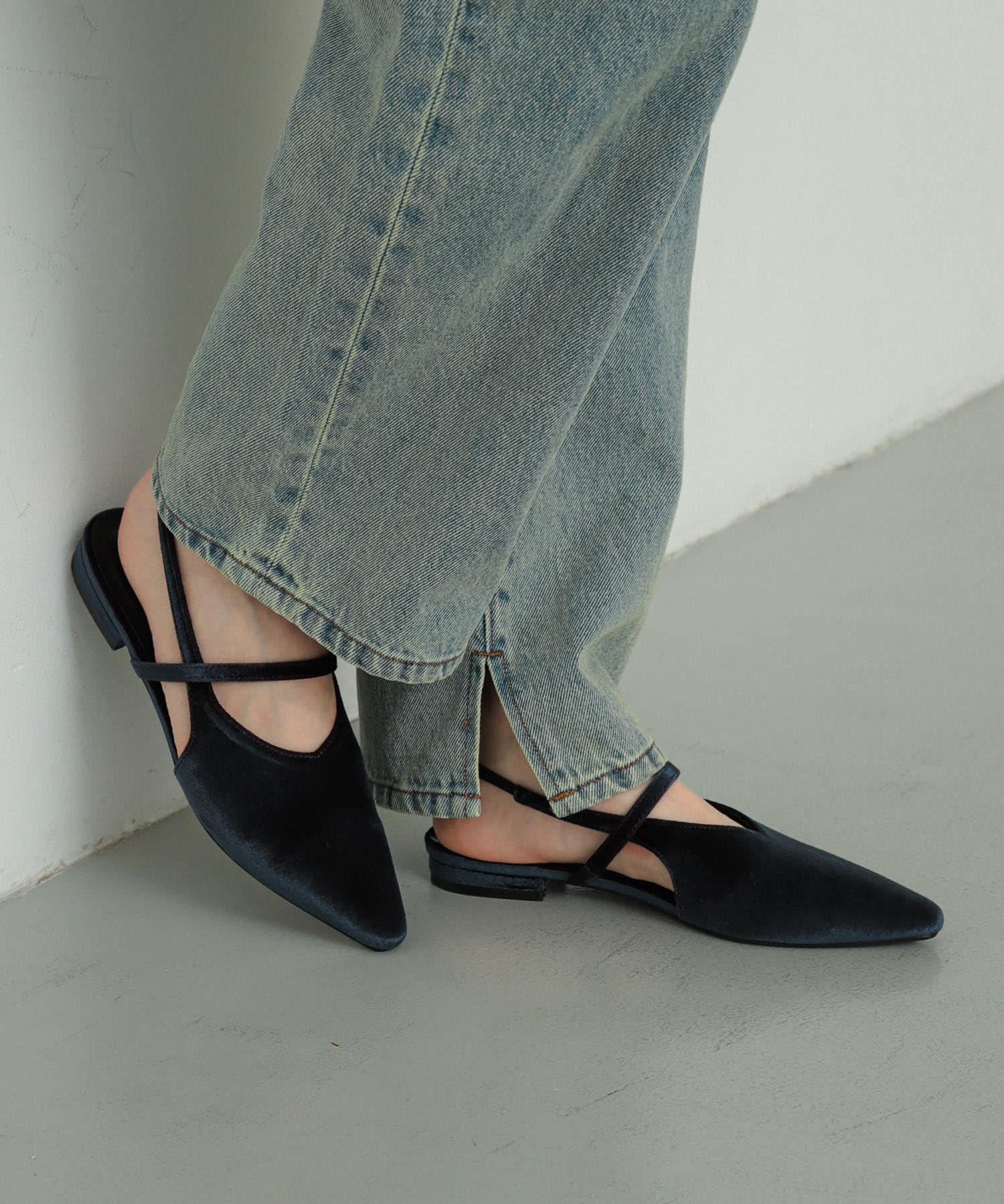 ベロアポインテッドシューズ NAVY S