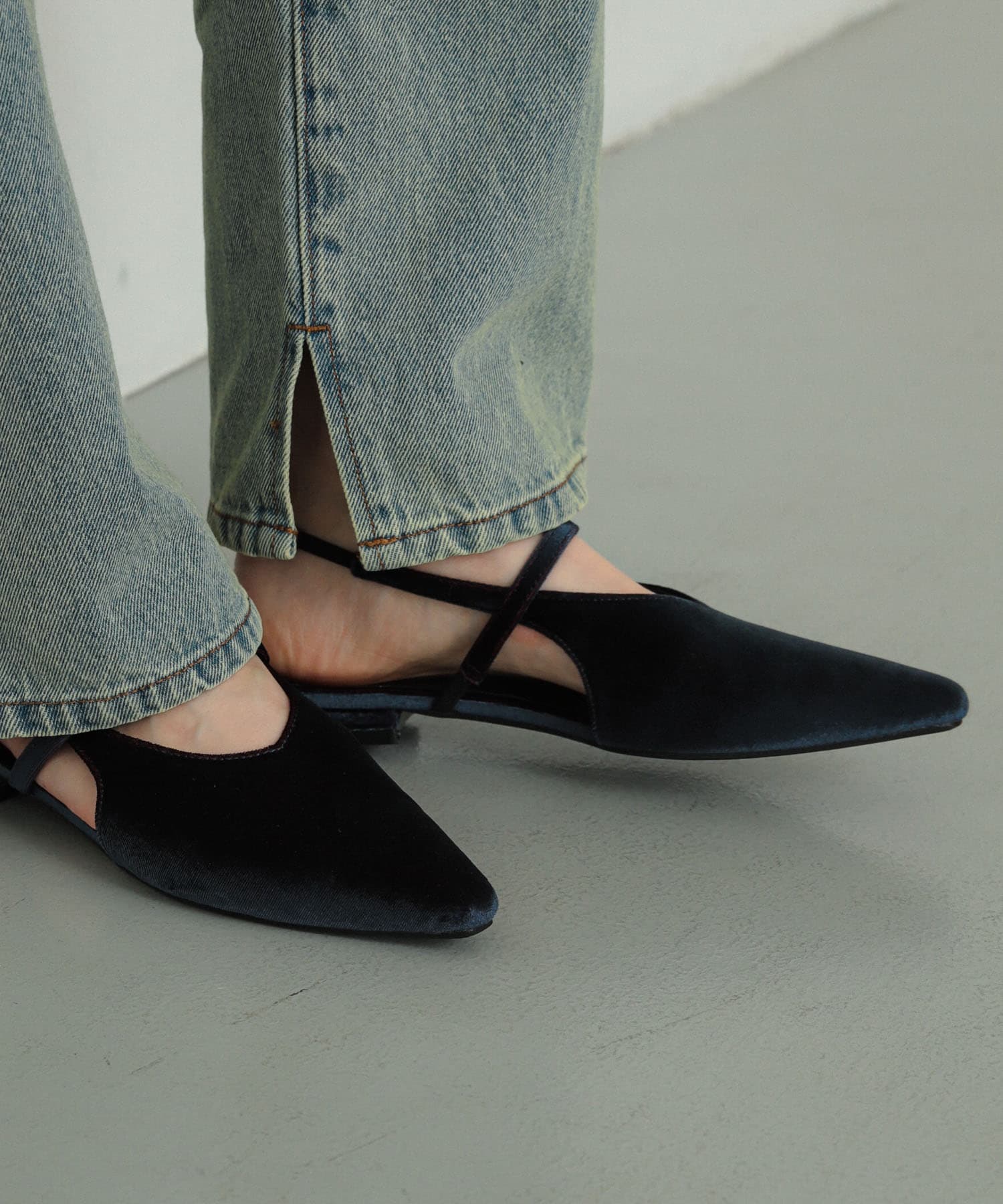 ベロアポインテッドシューズ NAVY S
