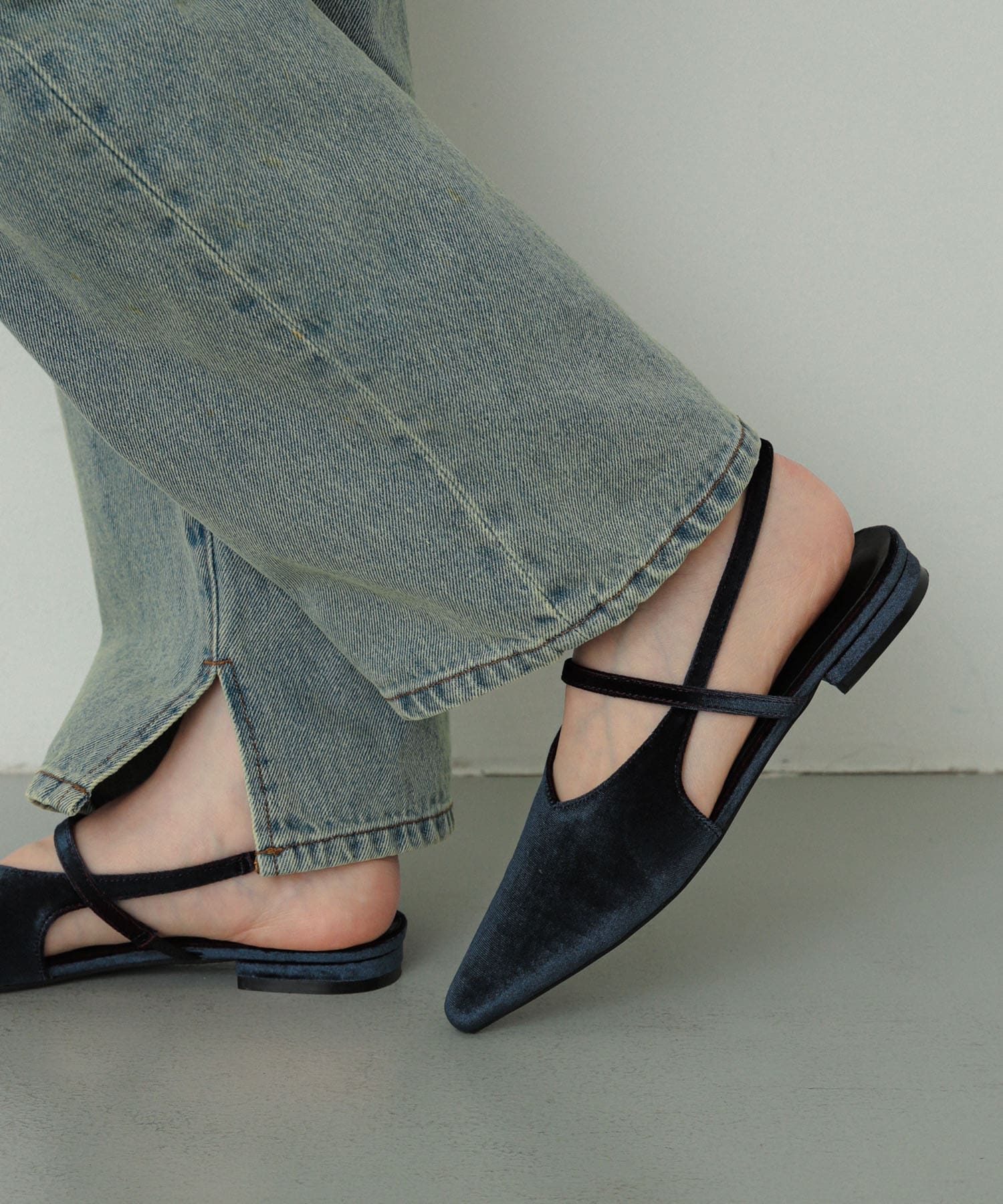 ベロアポインテッドシューズ NAVY S