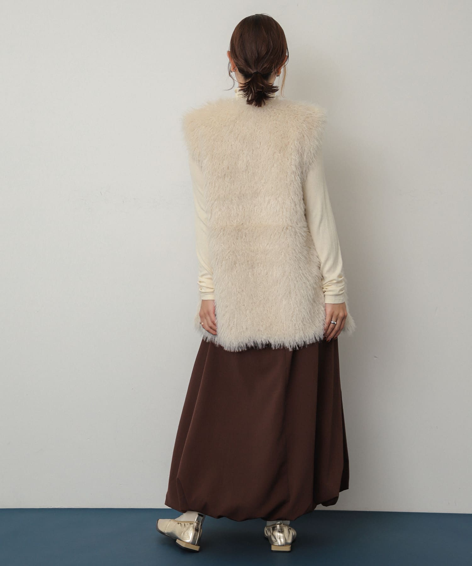 スクエアトゥフラットシューズ GOLD S