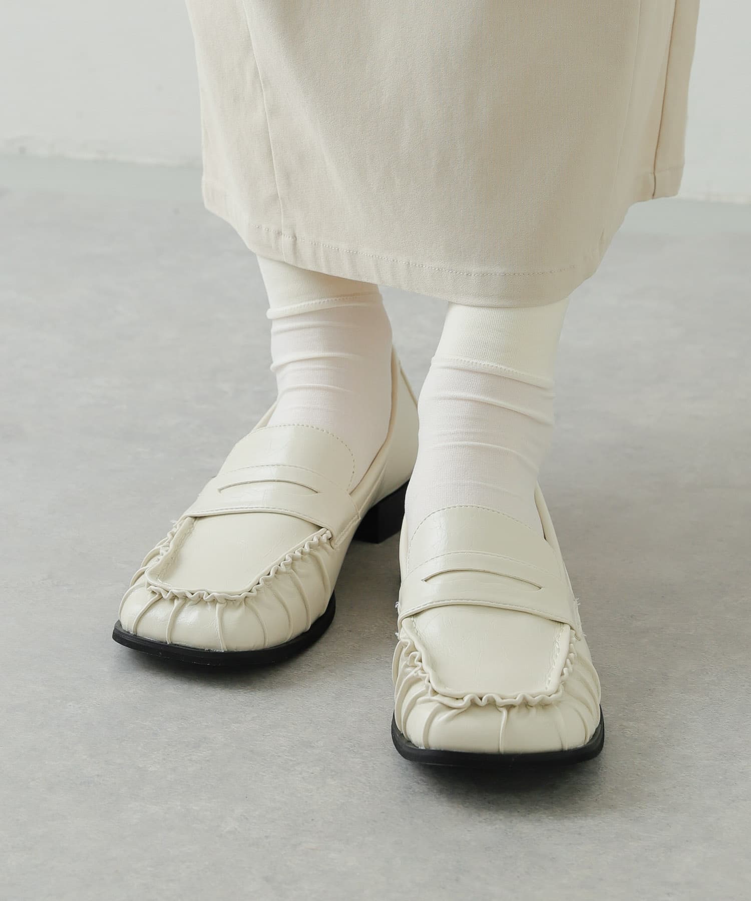 ギャザースクエアローファー IVORY S