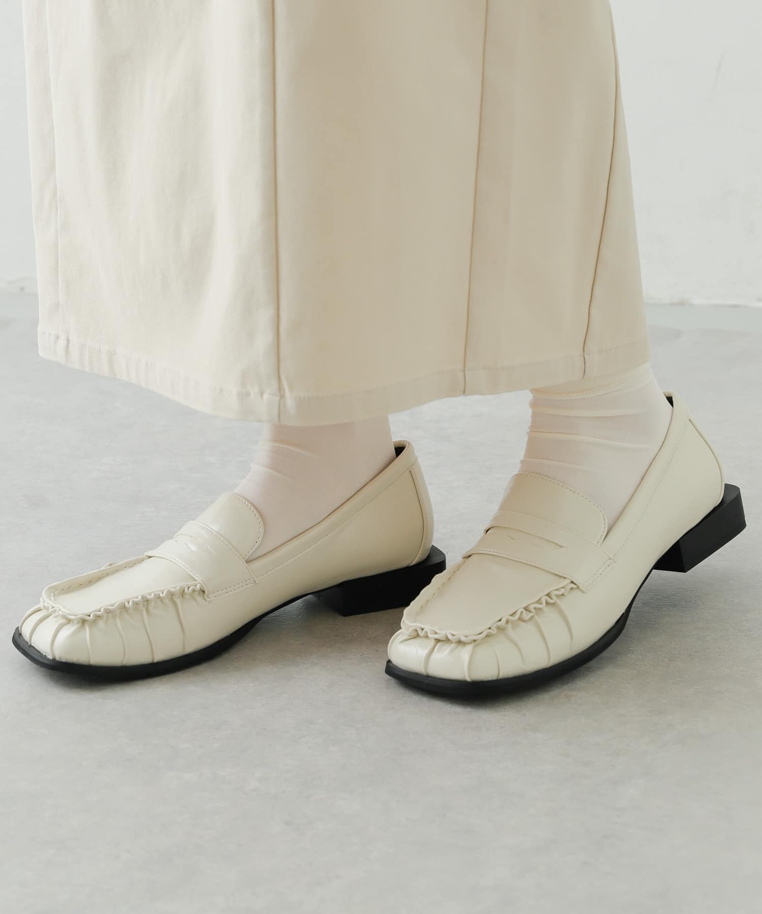 ギャザースクエアローファー IVORY S