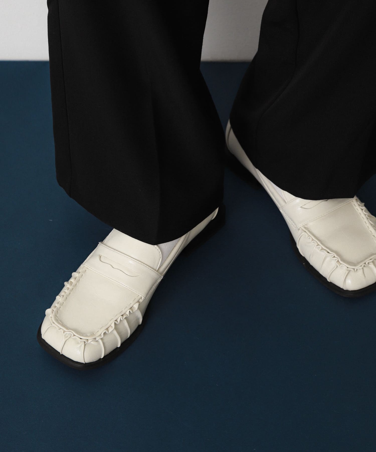 ギャザースクエアローファー IVORY S