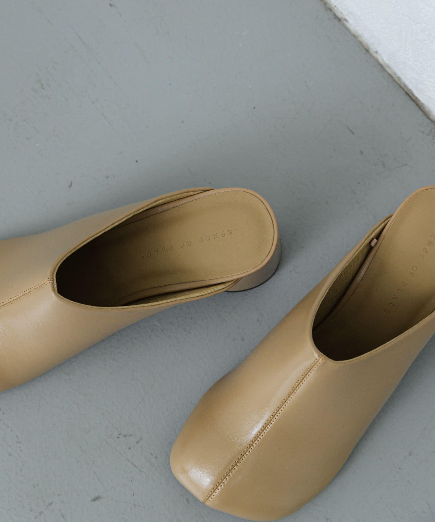 オブリークトゥサボ BEIGE M