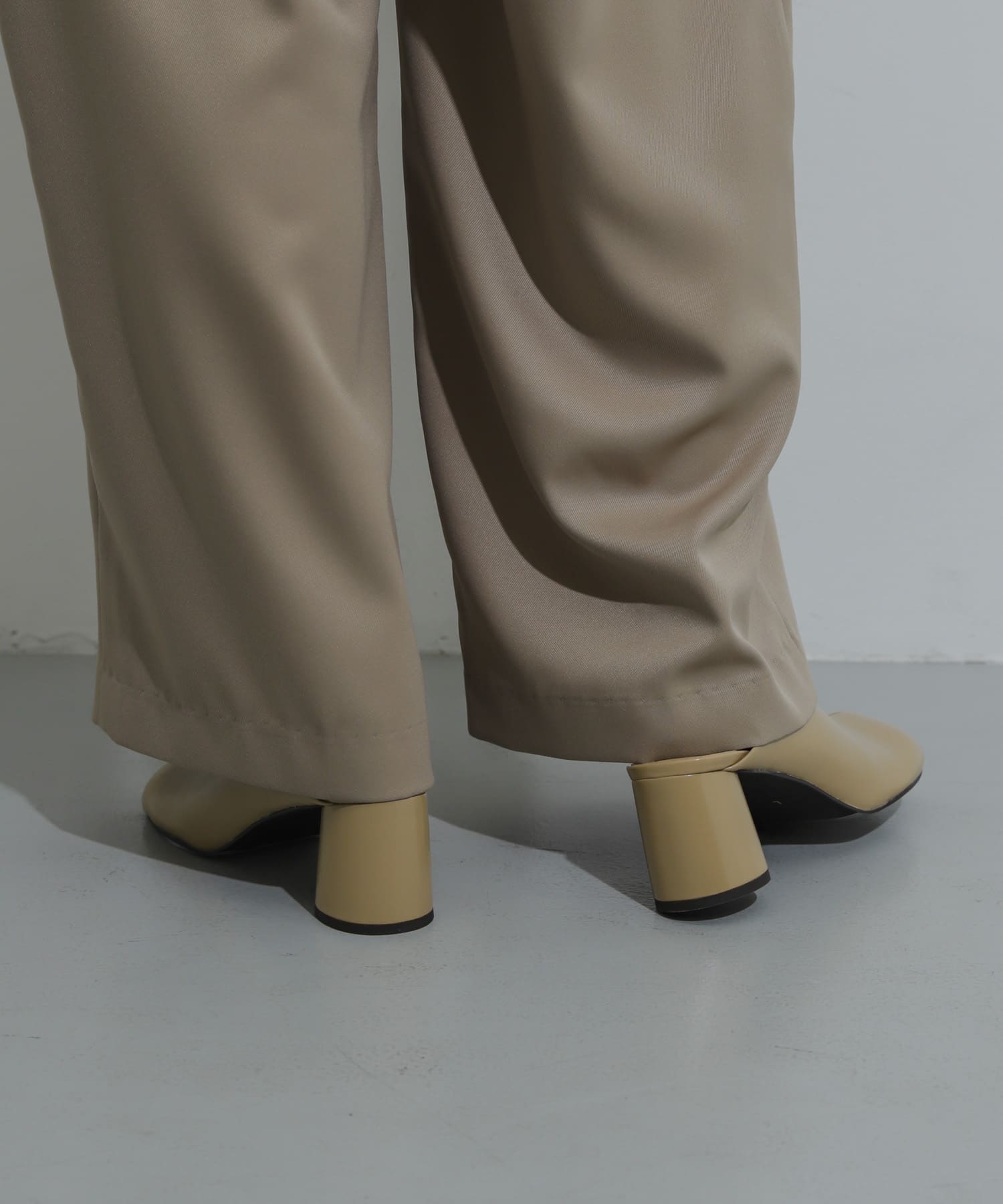 オブリークトゥサボ BEIGE L