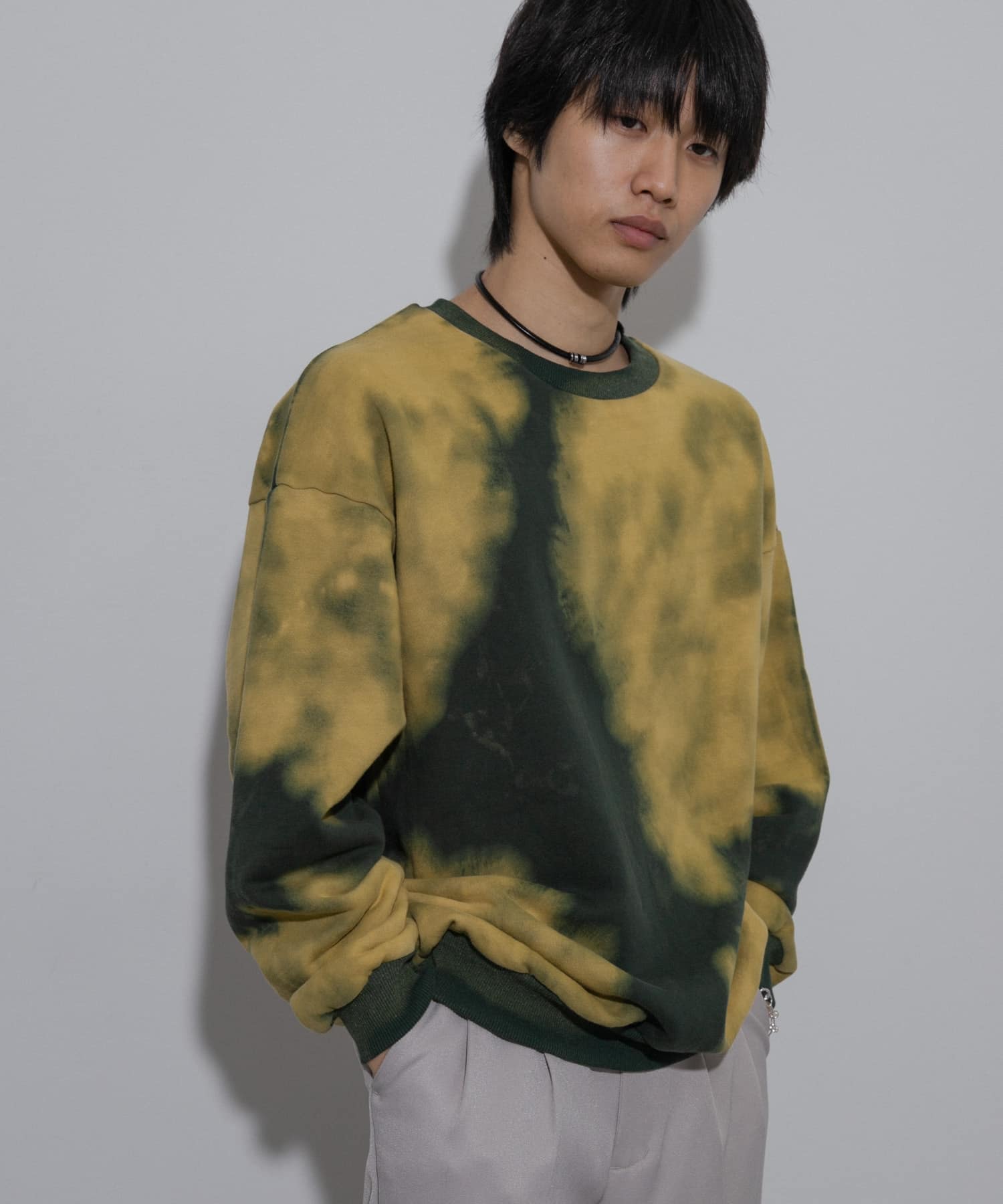 GREEN
