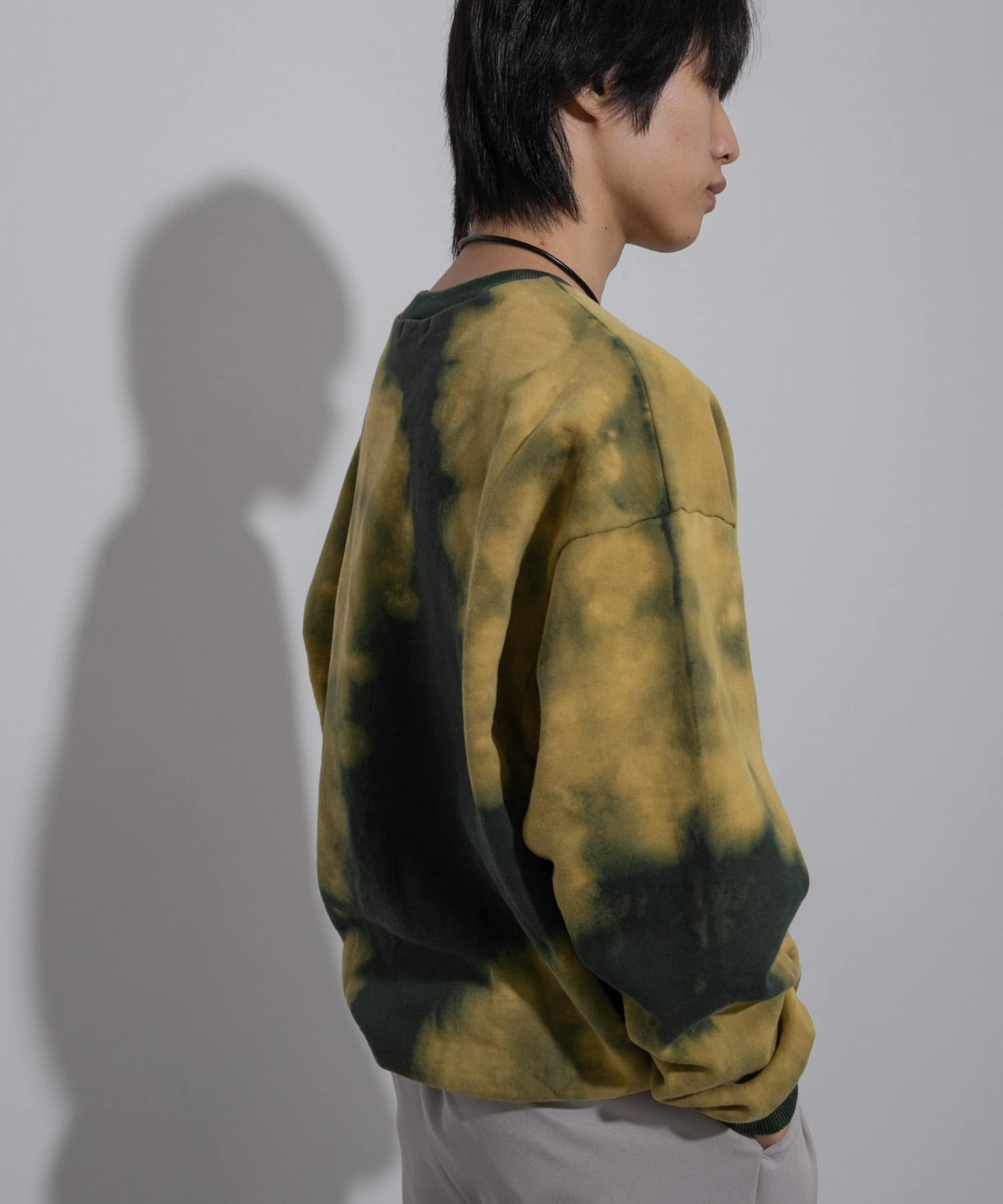 GREEN