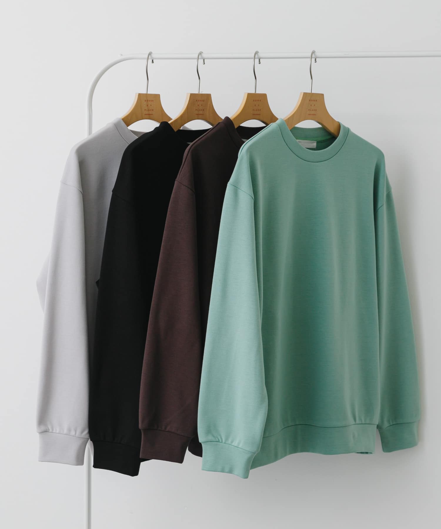 ダンボールポンチクルーネックスウェット MINT M