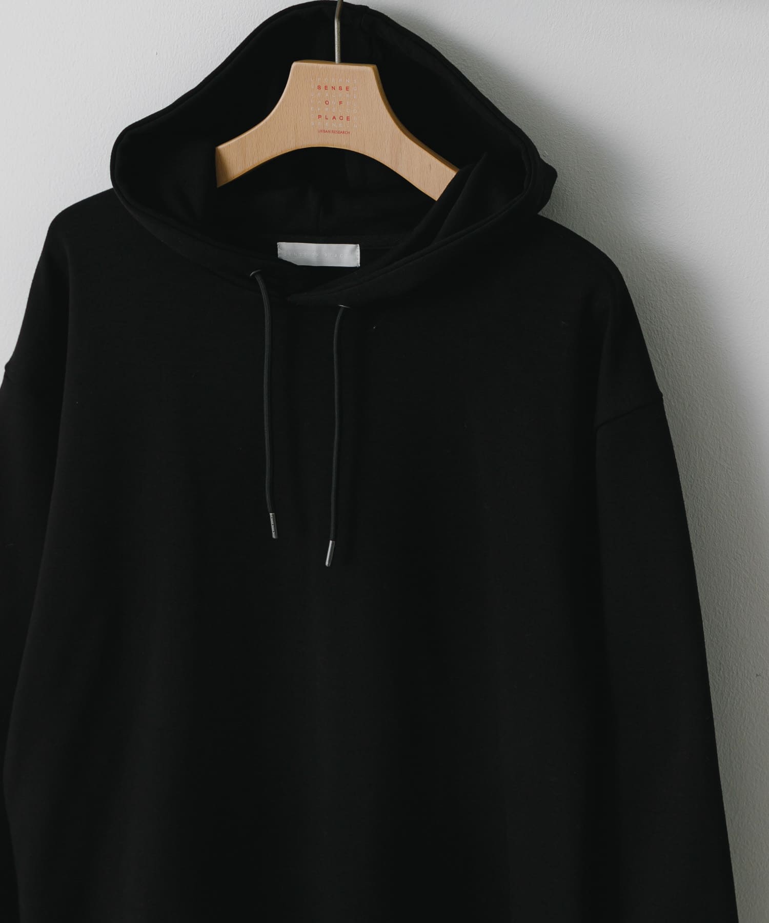 ダンボールポンチパーカー BLACK M