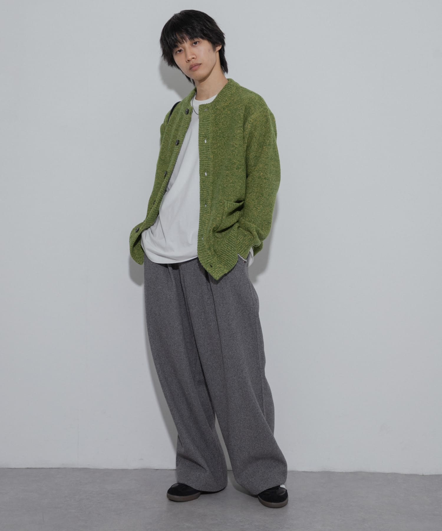 GREEN