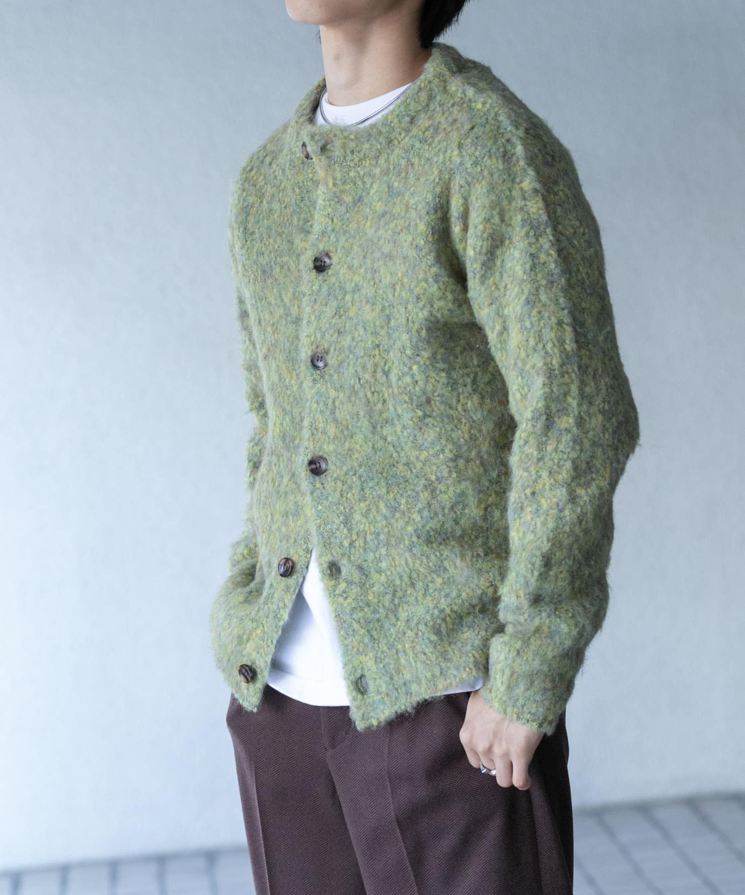 ブークレシャギークルーネックカーディガン