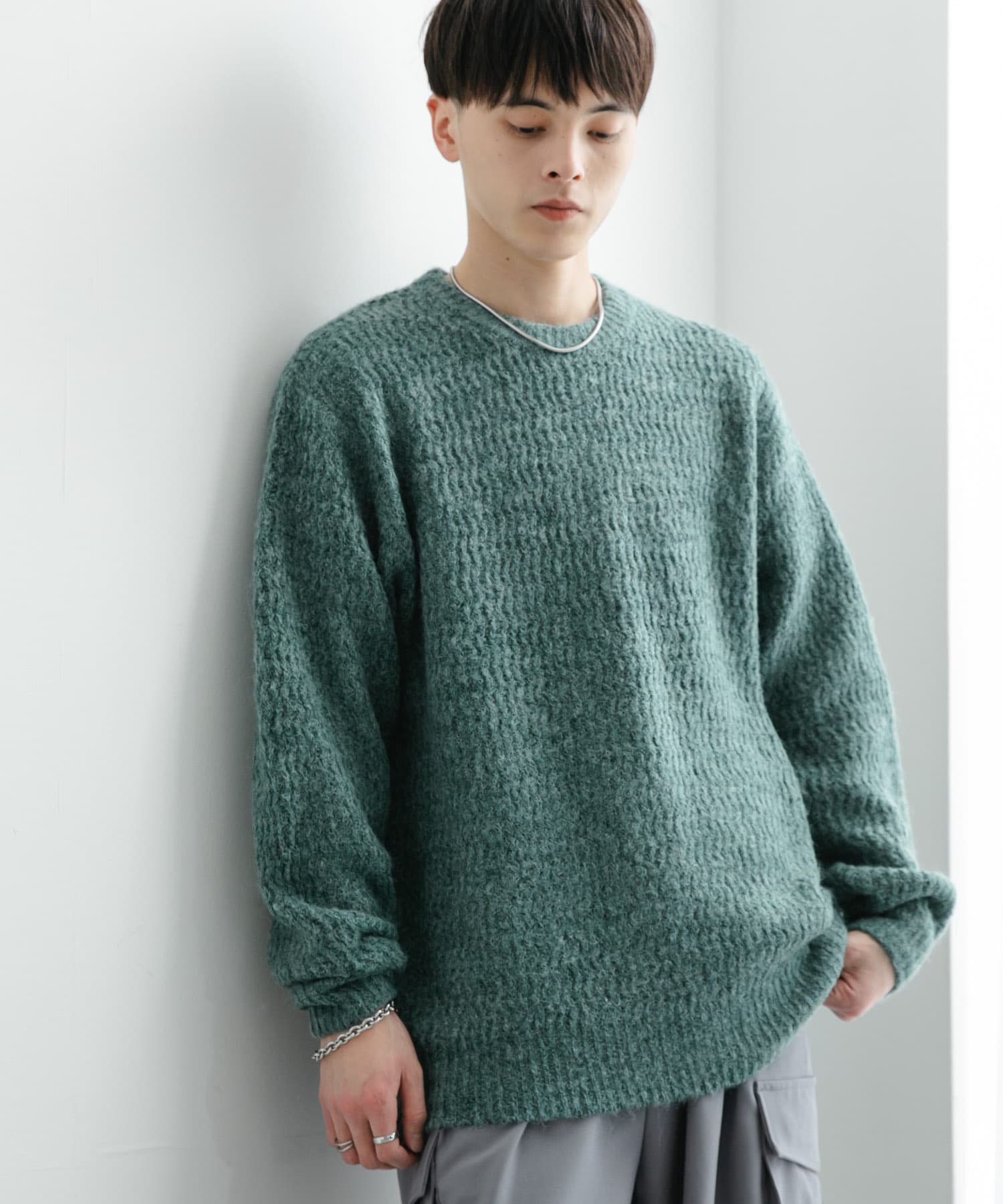GREEN