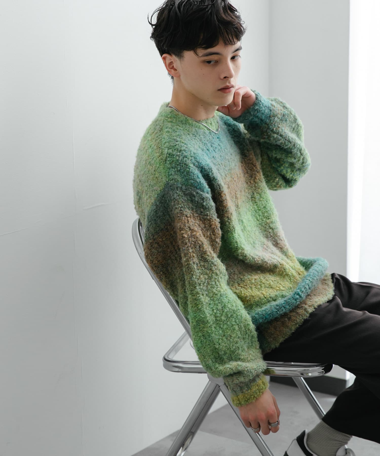 GREEN
