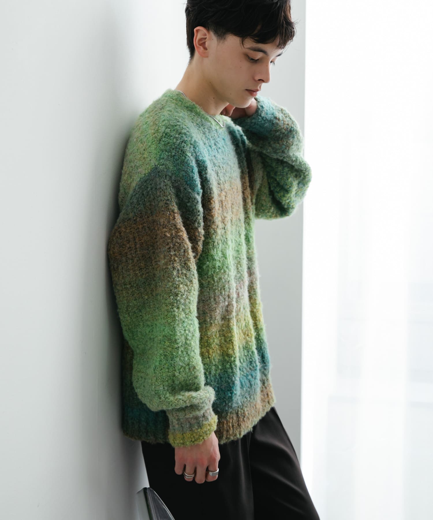 GREEN