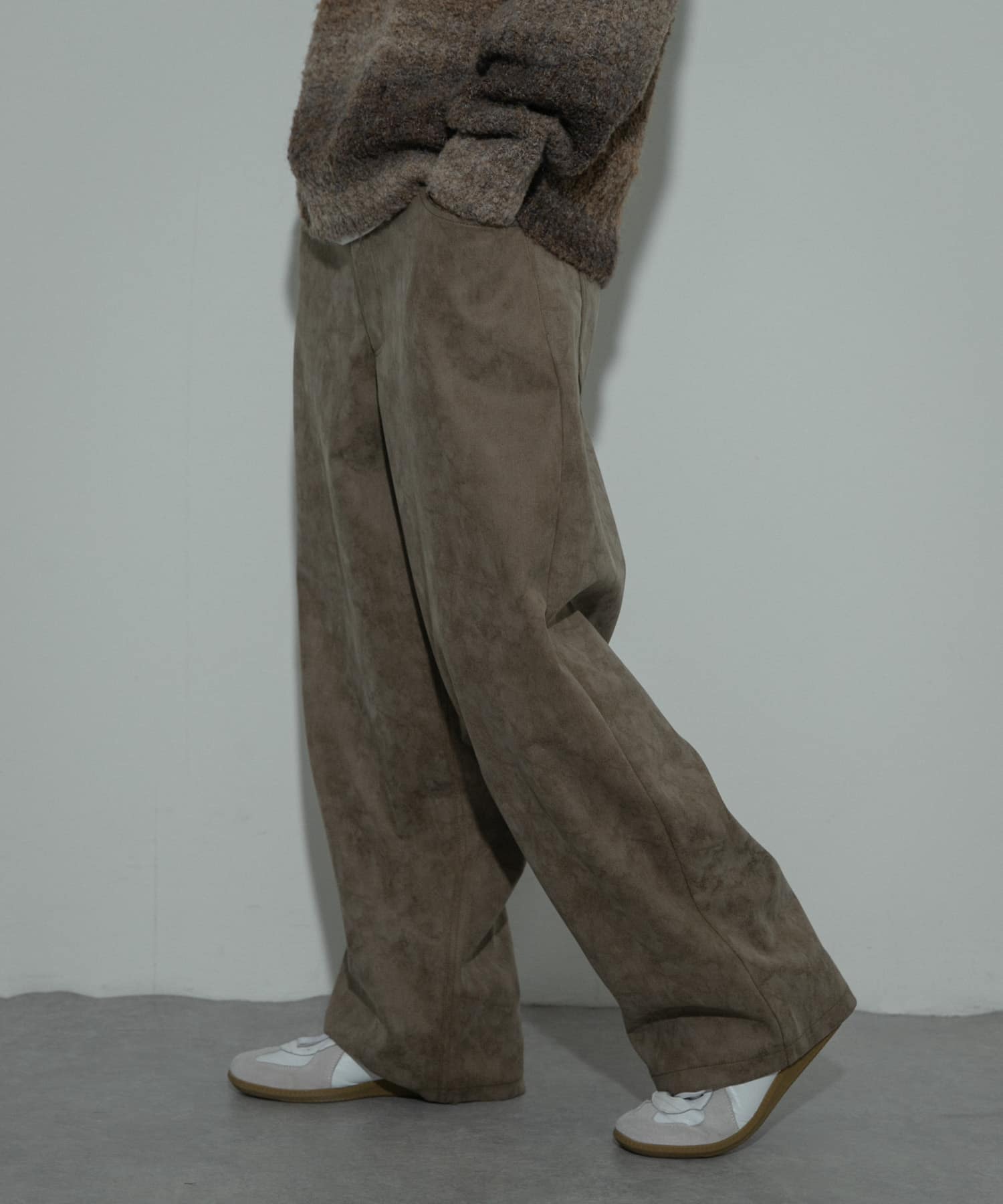 KHAKI