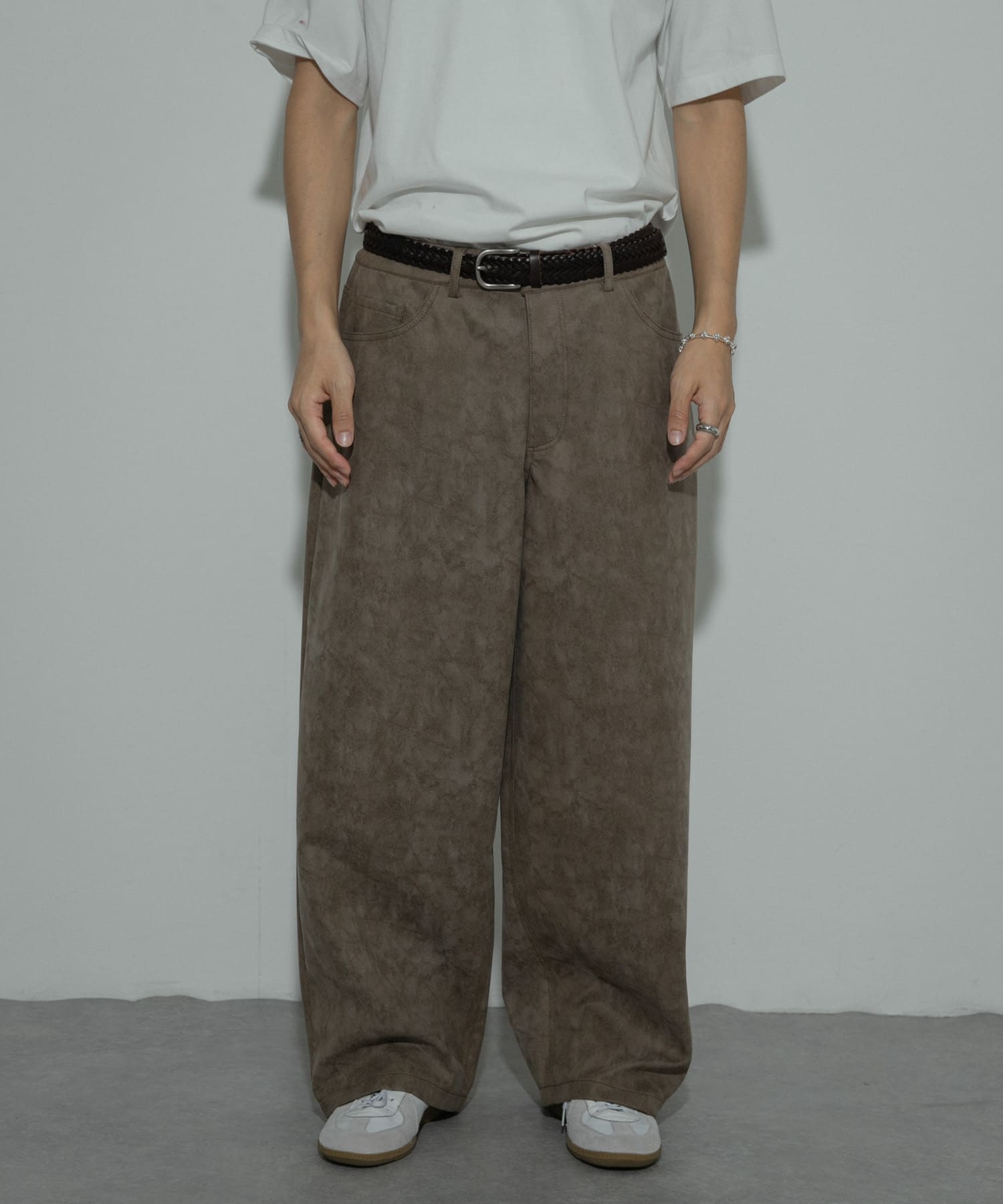 KHAKI