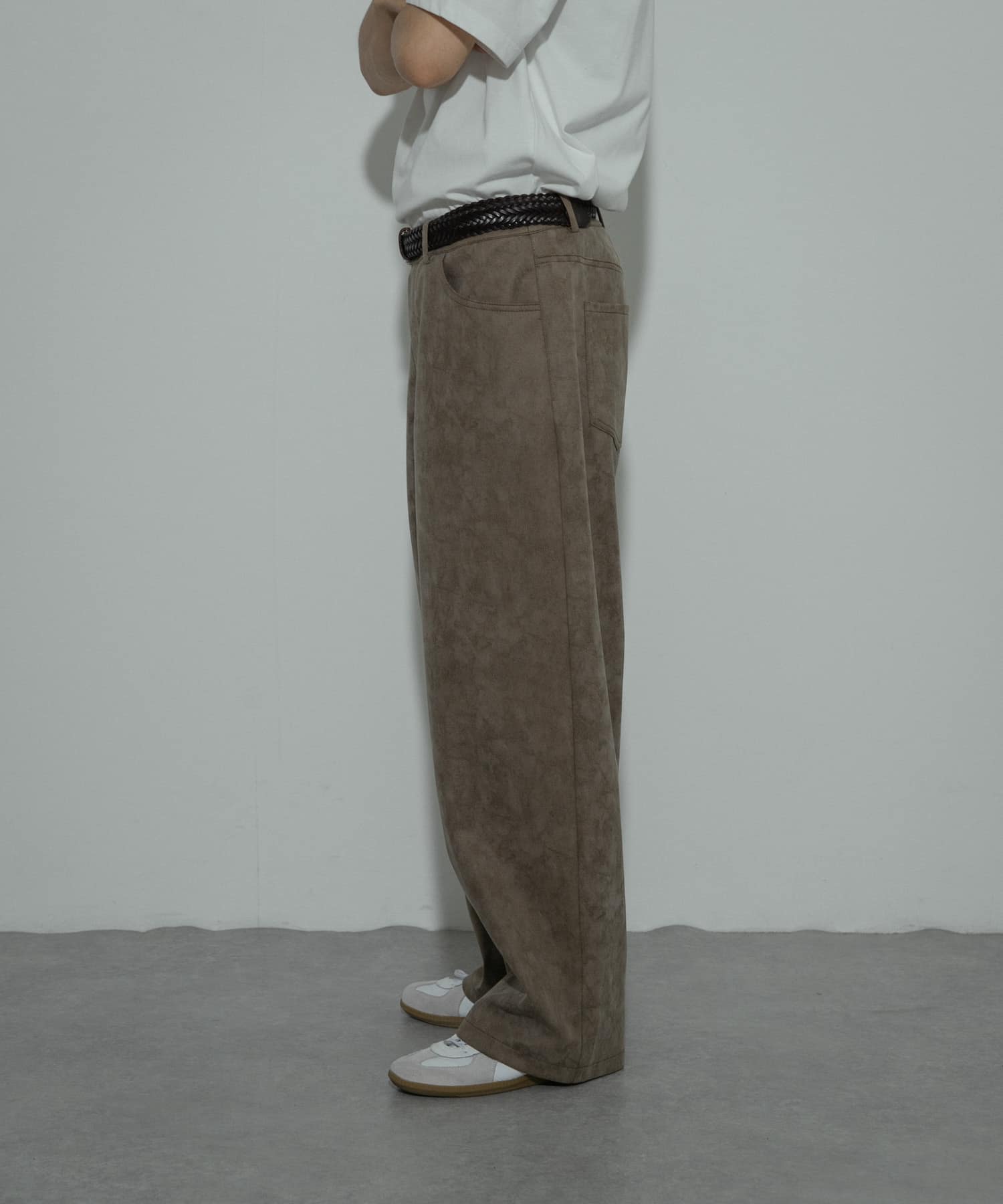 KHAKI