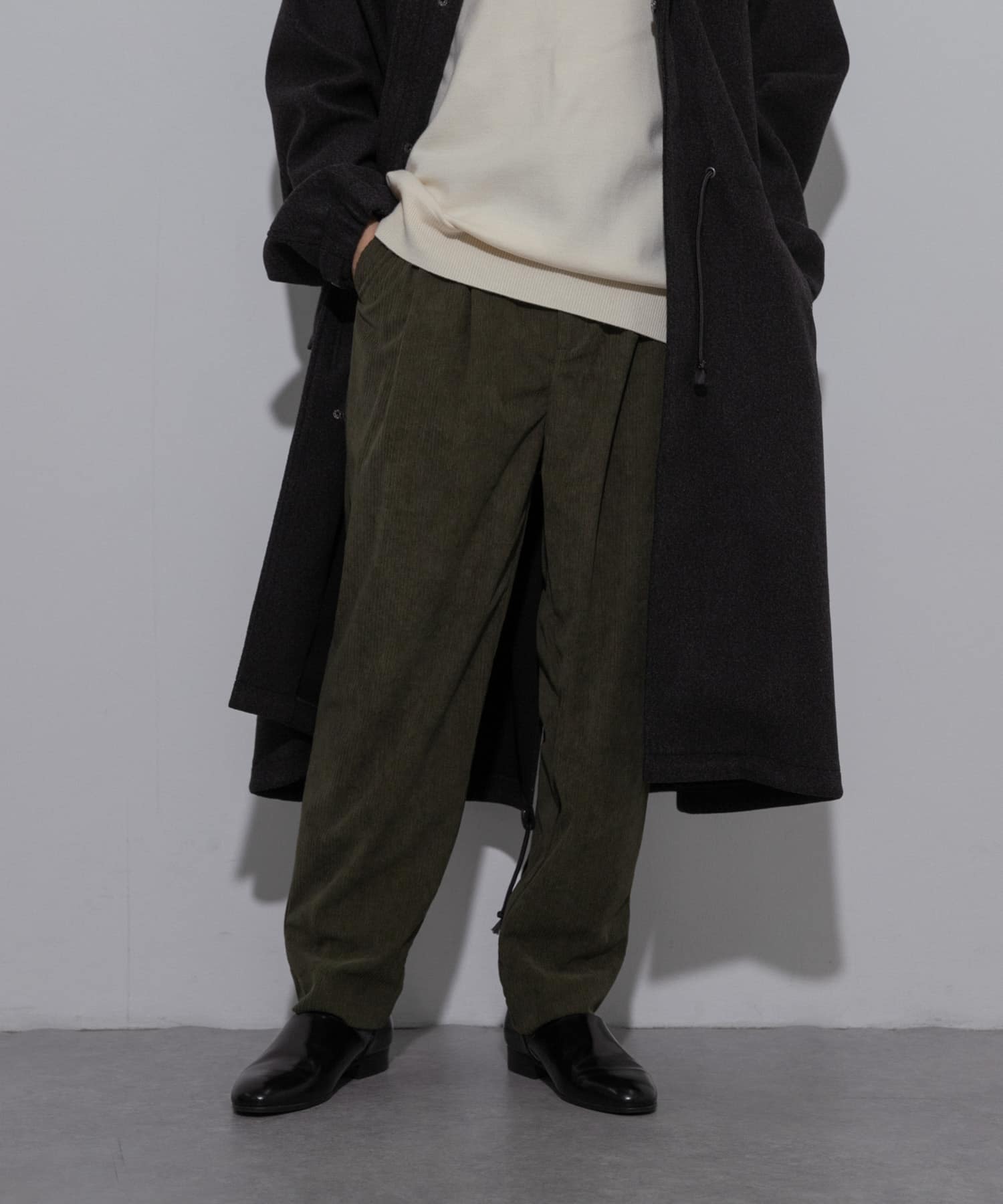 KHAKI