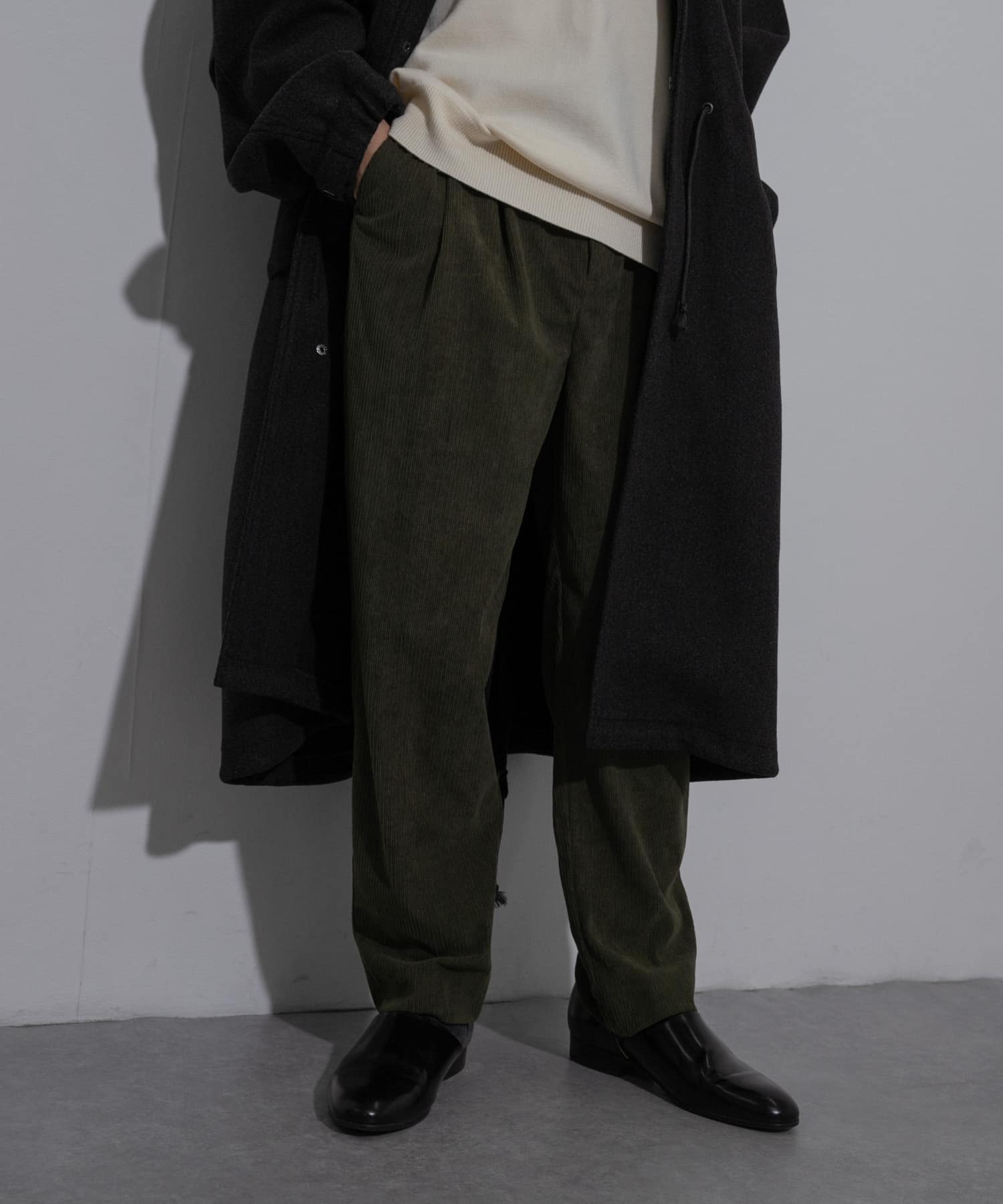 KHAKI
