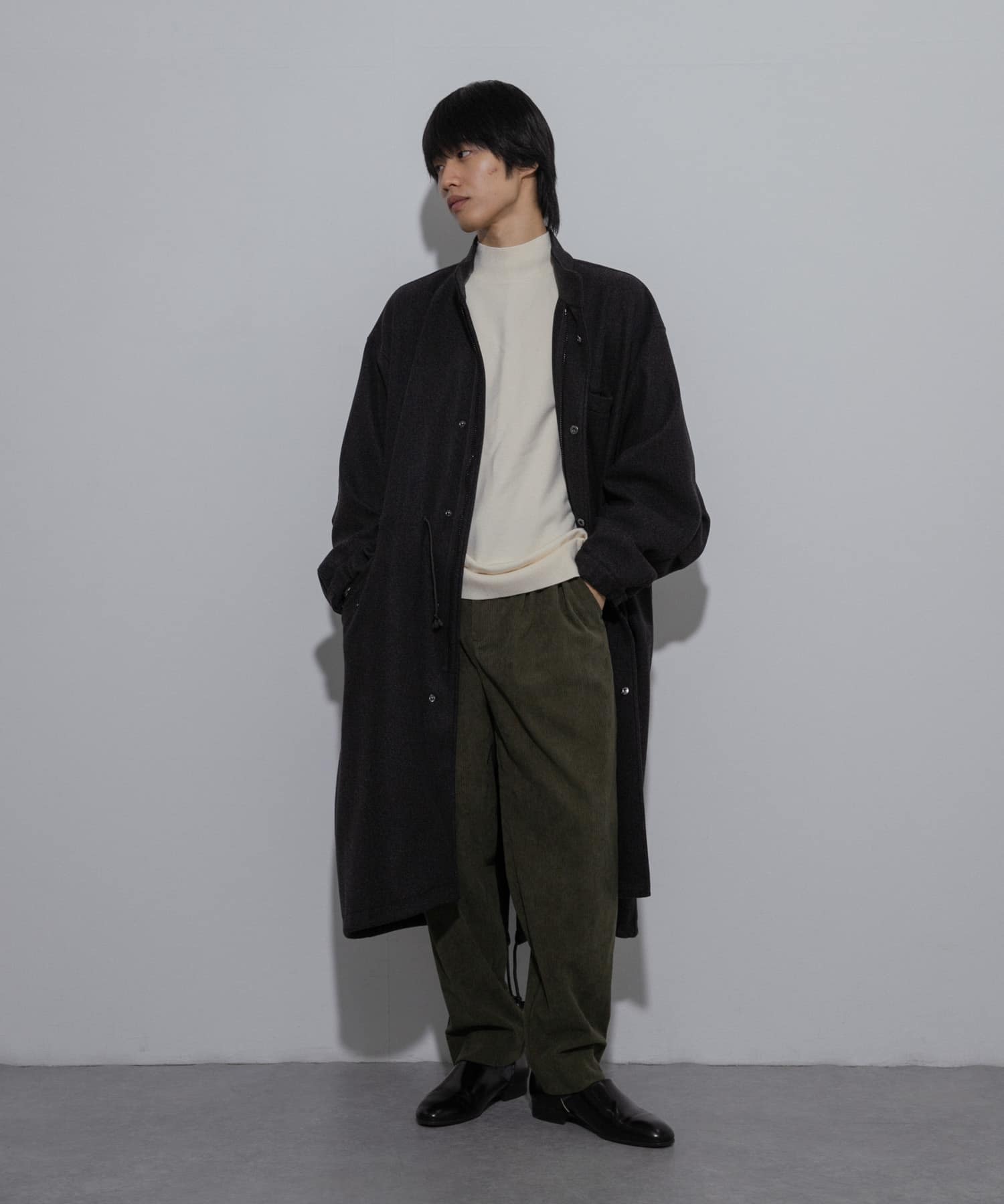 KHAKI
