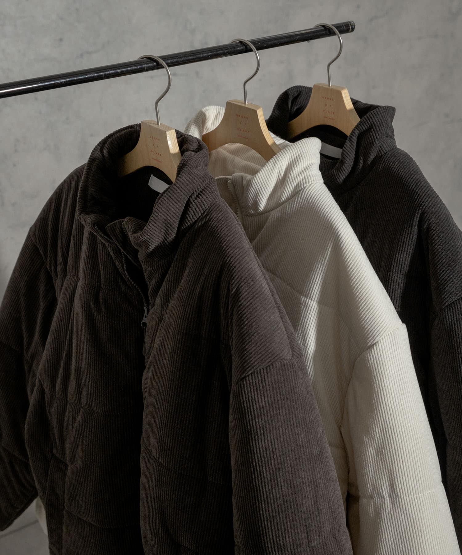 『ユニセックス』コーデュロイパデットブルゾン BROWN L