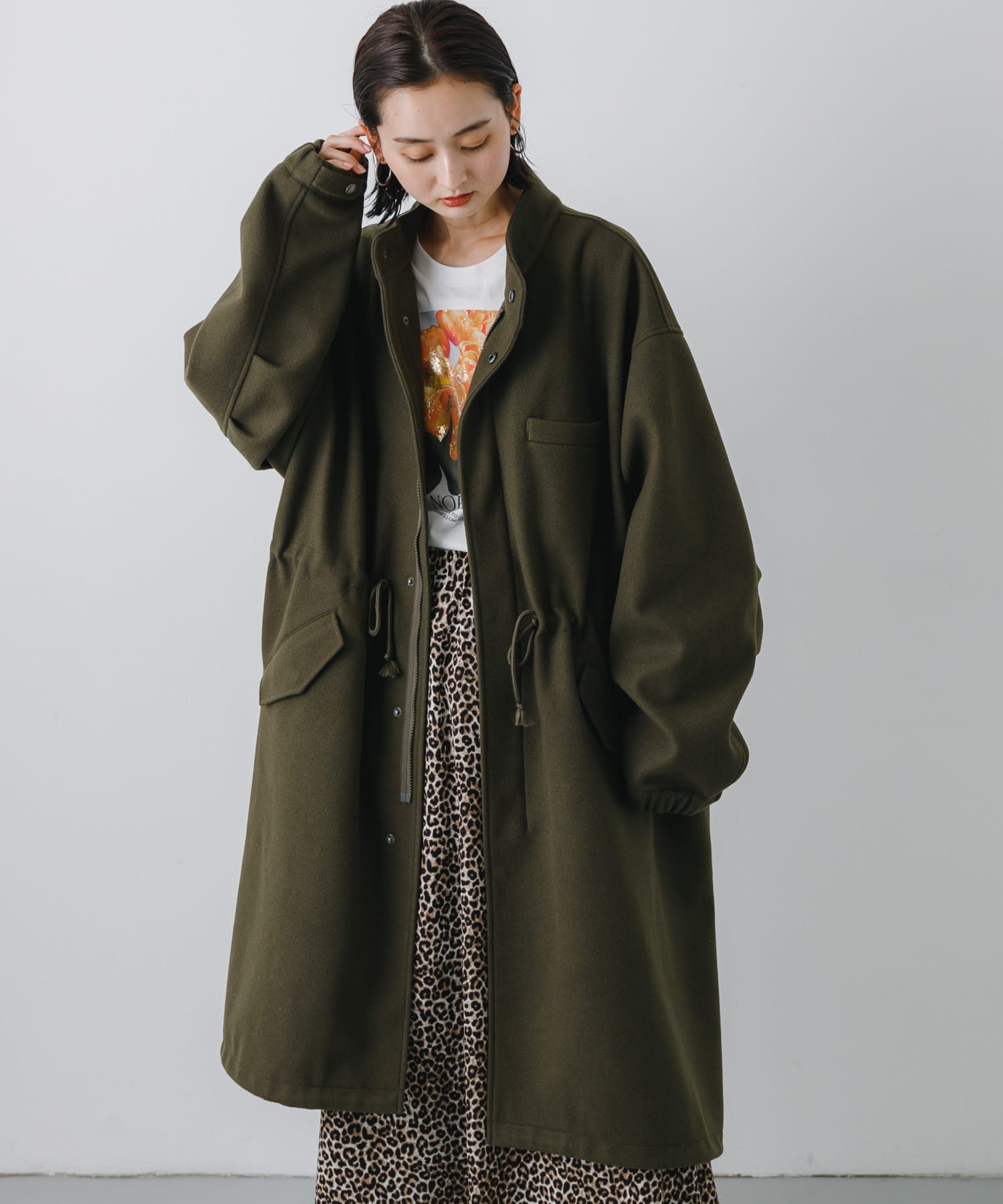 KHAKI