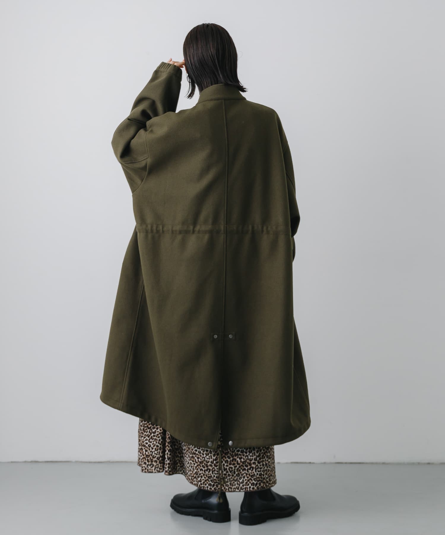 KHAKI