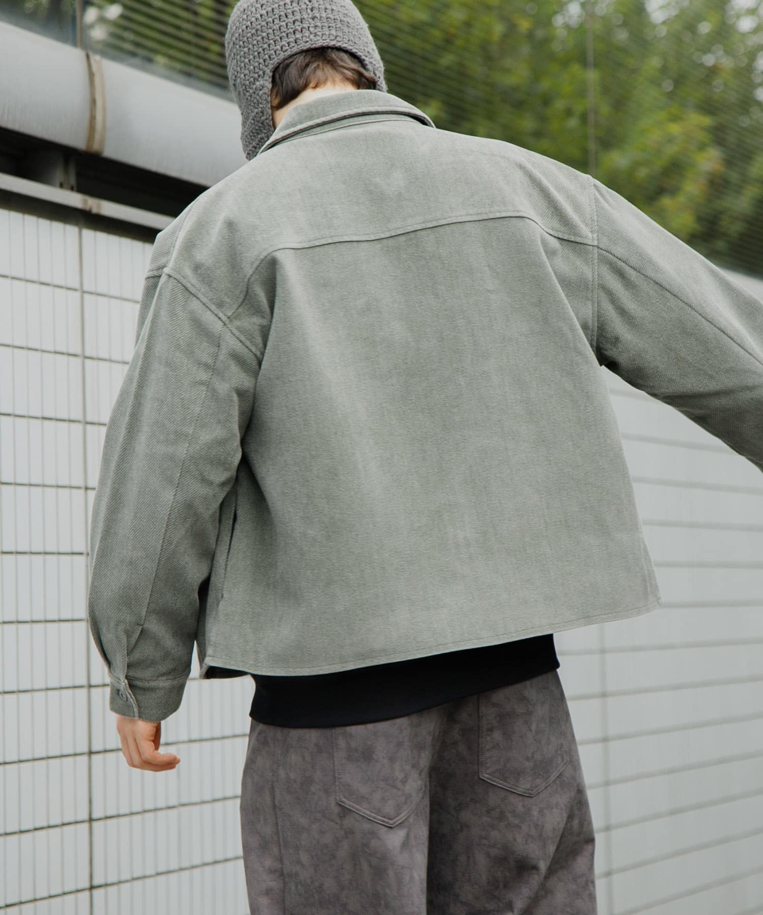 KHAKI