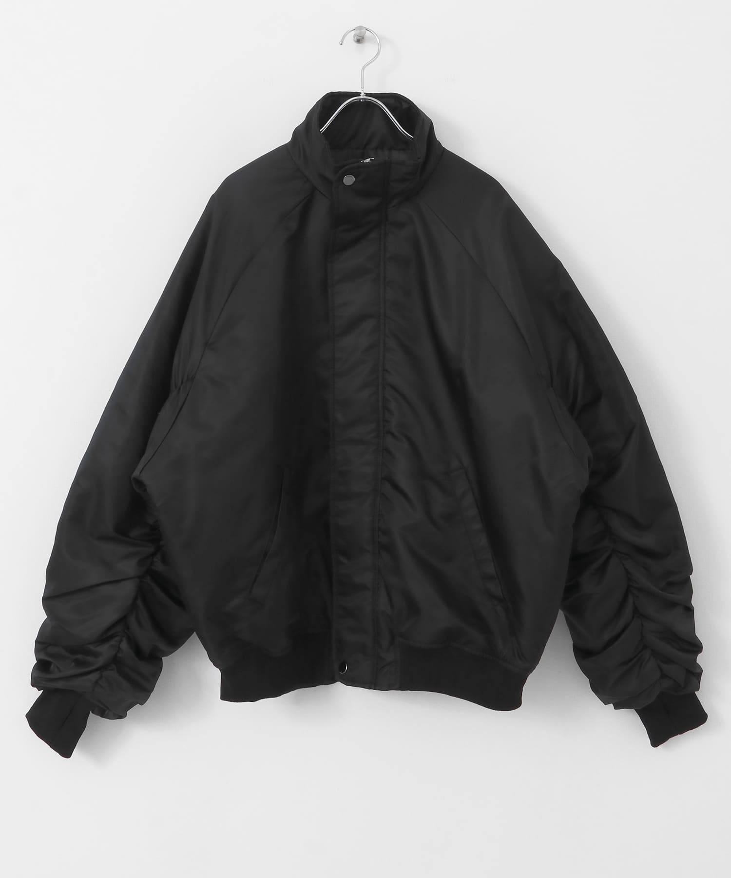 『ユニセックス』ナイロンギャザースタンドブルゾン BLACK M