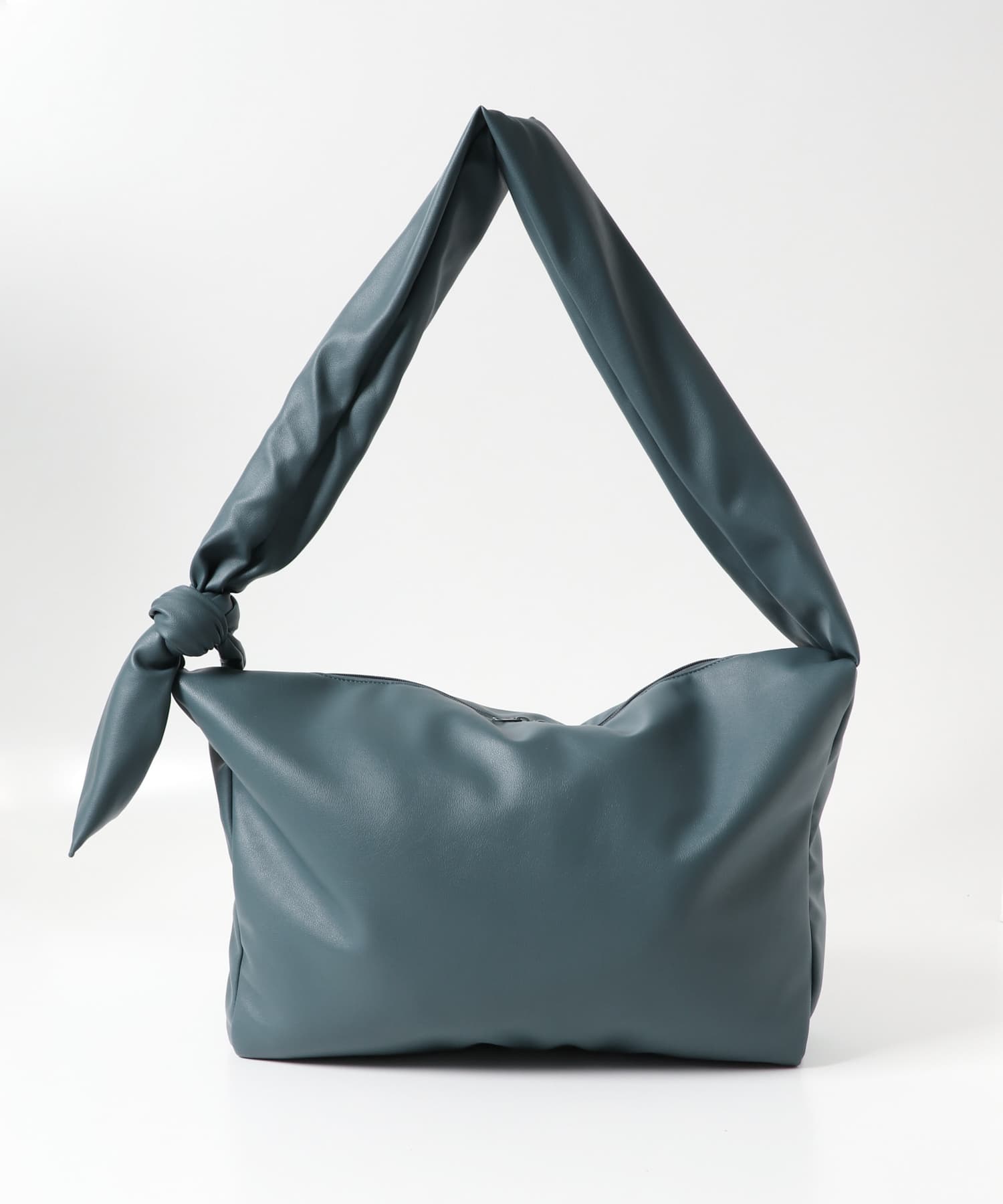フェイクレザーパデットビッグショルダー BLUE one